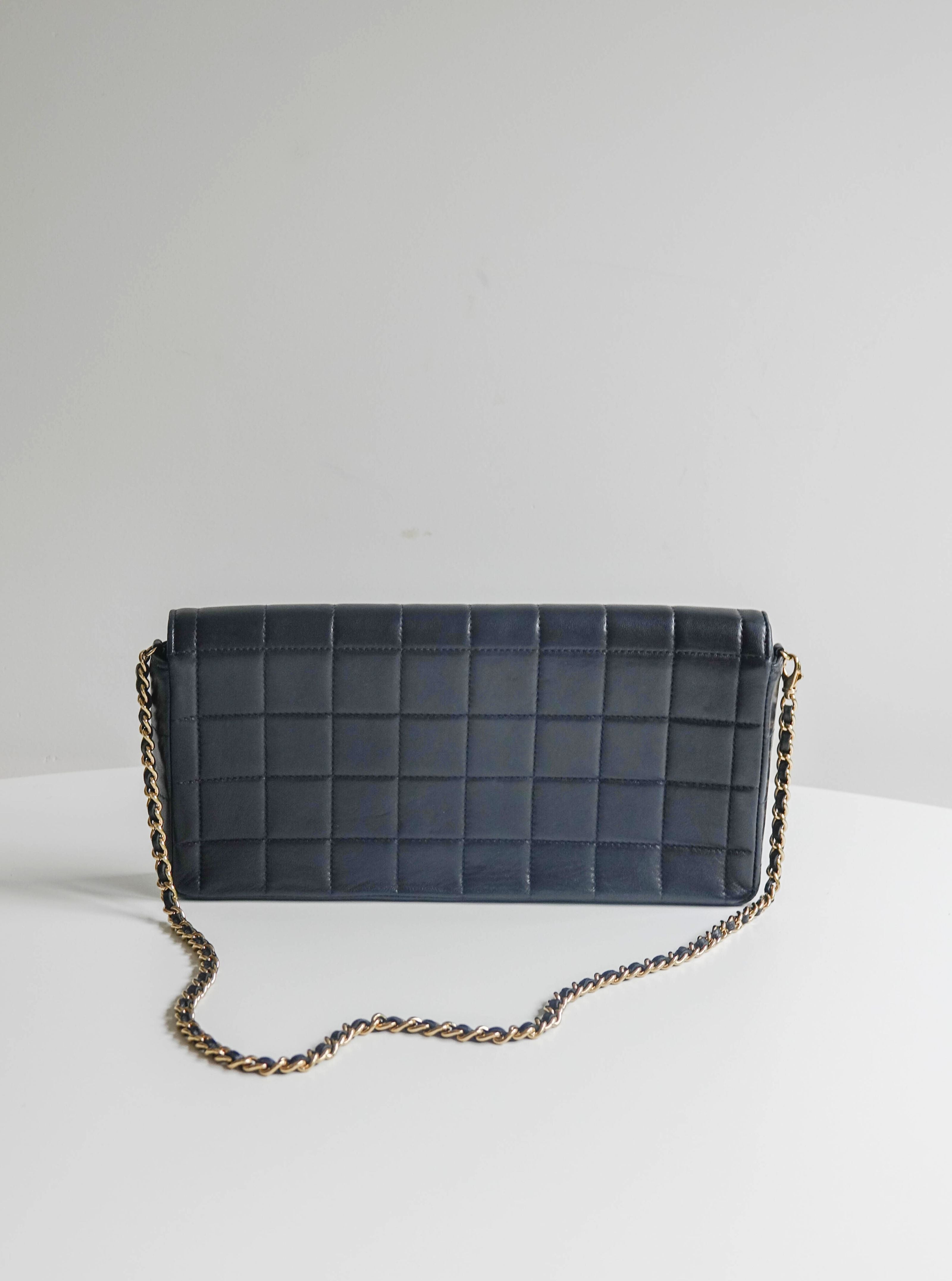 Chanel Chocolate Bar Noir – Sac à main Lola Collective