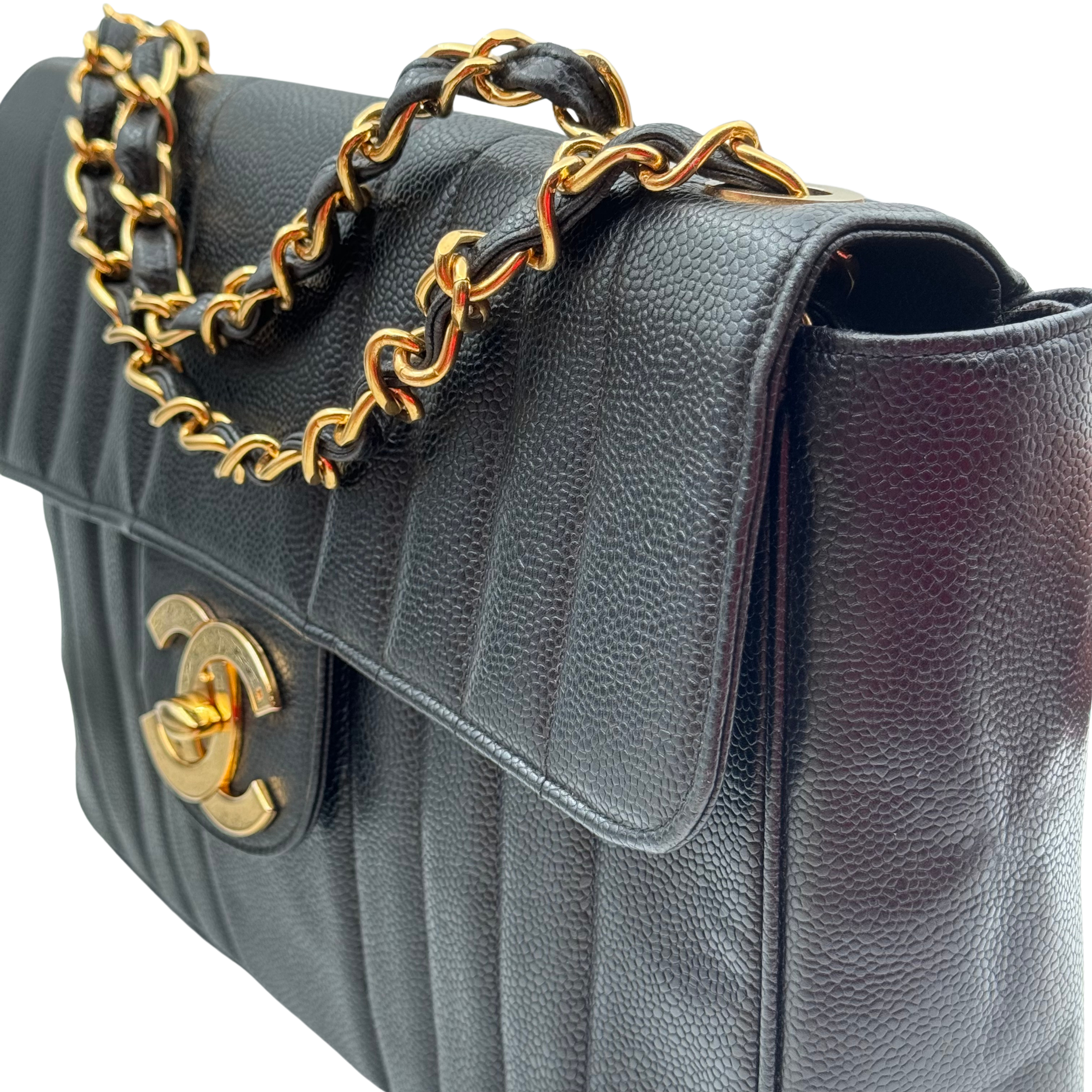 CLASSIC TIMELESS JUMBO - CHANEL Lola Collective