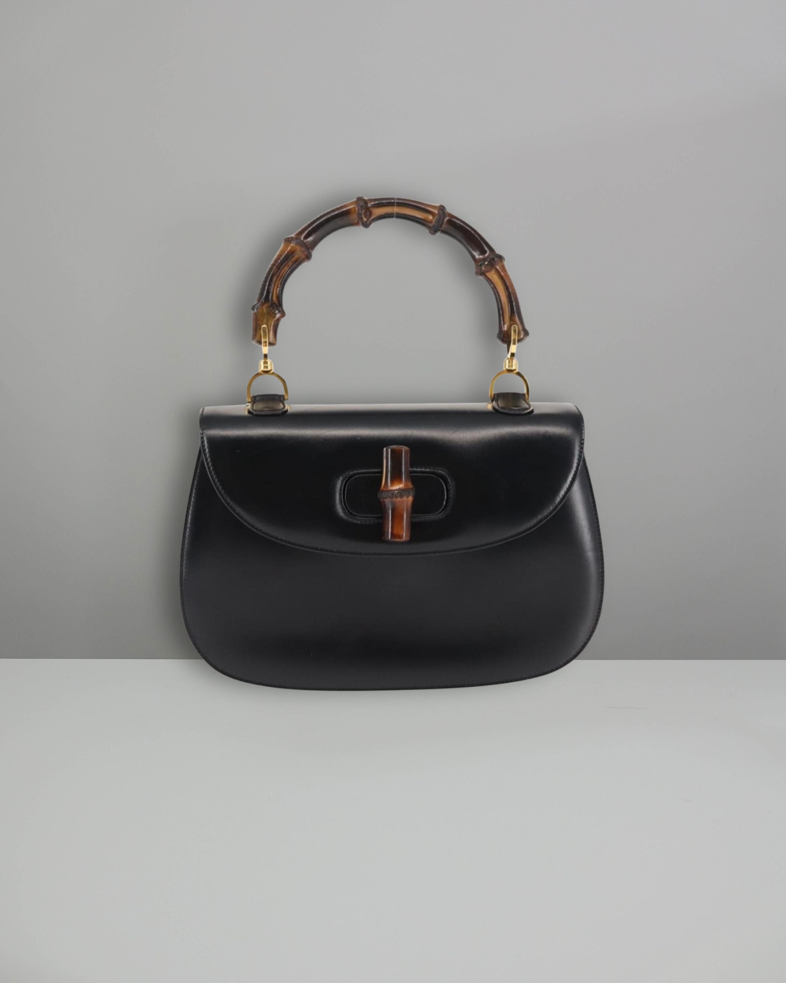 Gucci Bamboo top handle noir Lola Collective