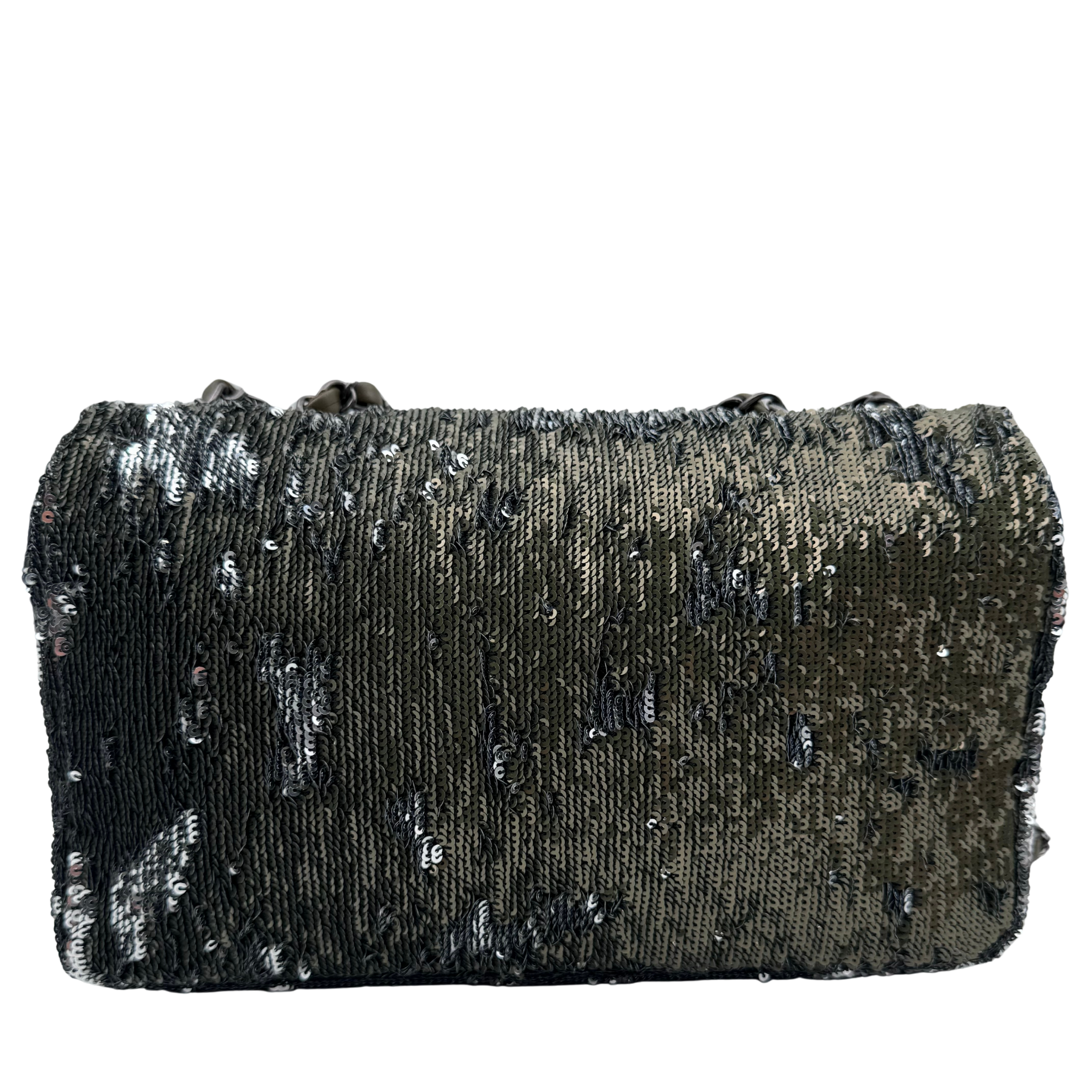 CLASSIC TIMELESS SEQUIN COCO CUBA MEDIUM SINGLE FLAP - CHANEL Lola Collective