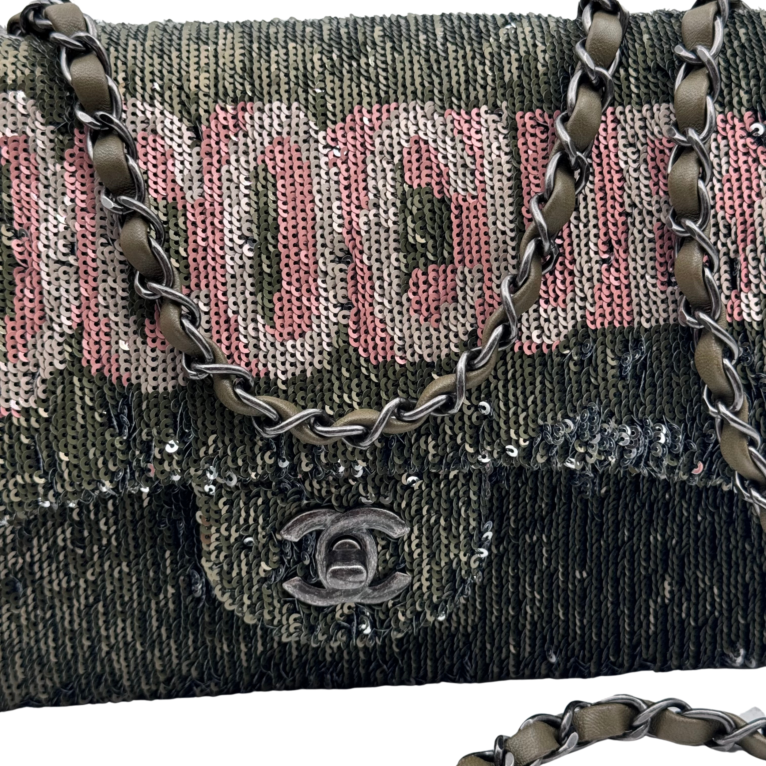CLASSIC TIMELESS SEQUIN COCO CUBA MEDIUM SINGLE FLAP - CHANEL Lola Collective