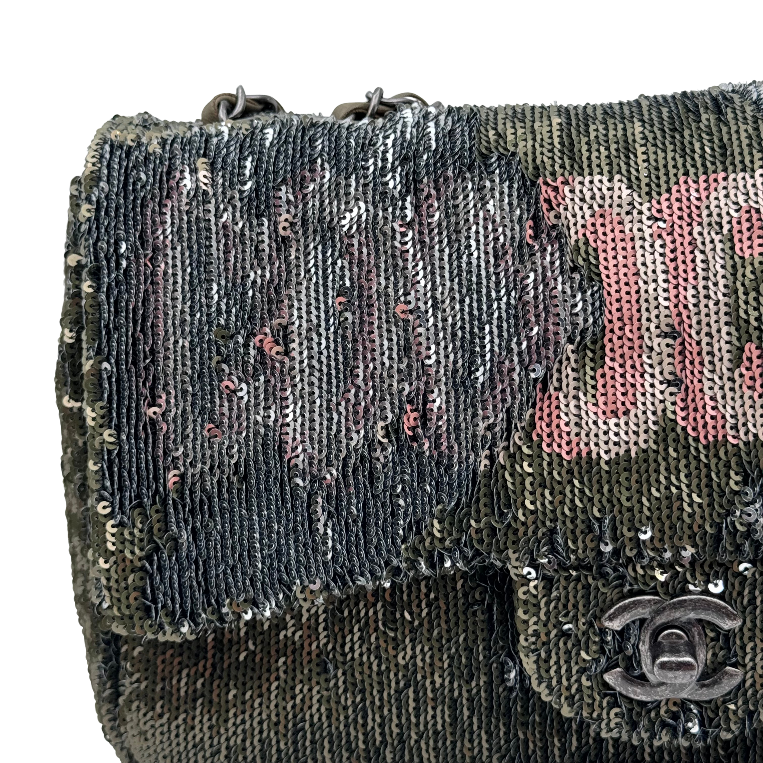 CLASSIC TIMELESS SEQUIN COCO CUBA MEDIUM SINGLE FLAP - CHANEL Lola Collective