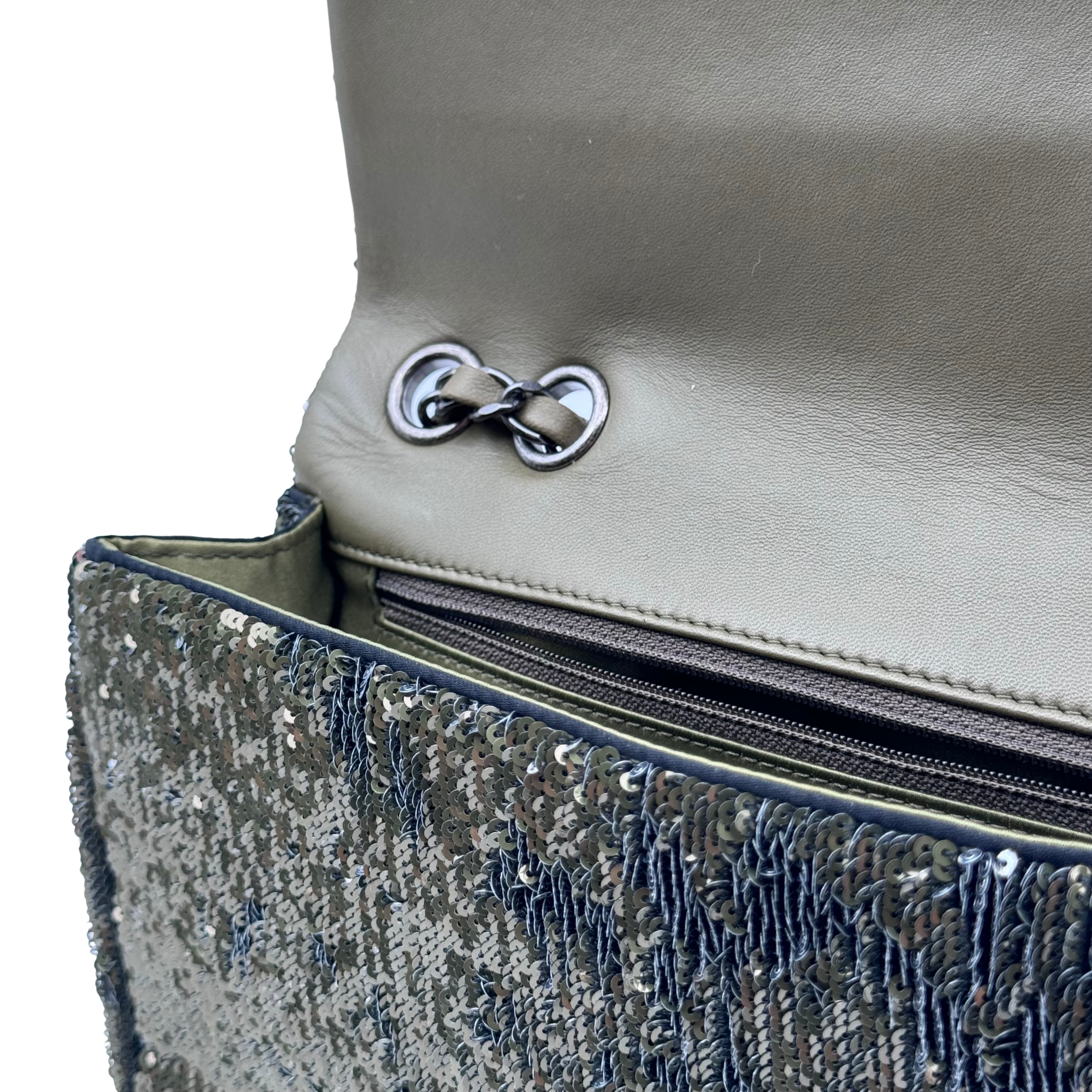 CLASSIC TIMELESS SEQUIN COCO CUBA MEDIUM SINGLE FLAP - CHANEL Lola Collective