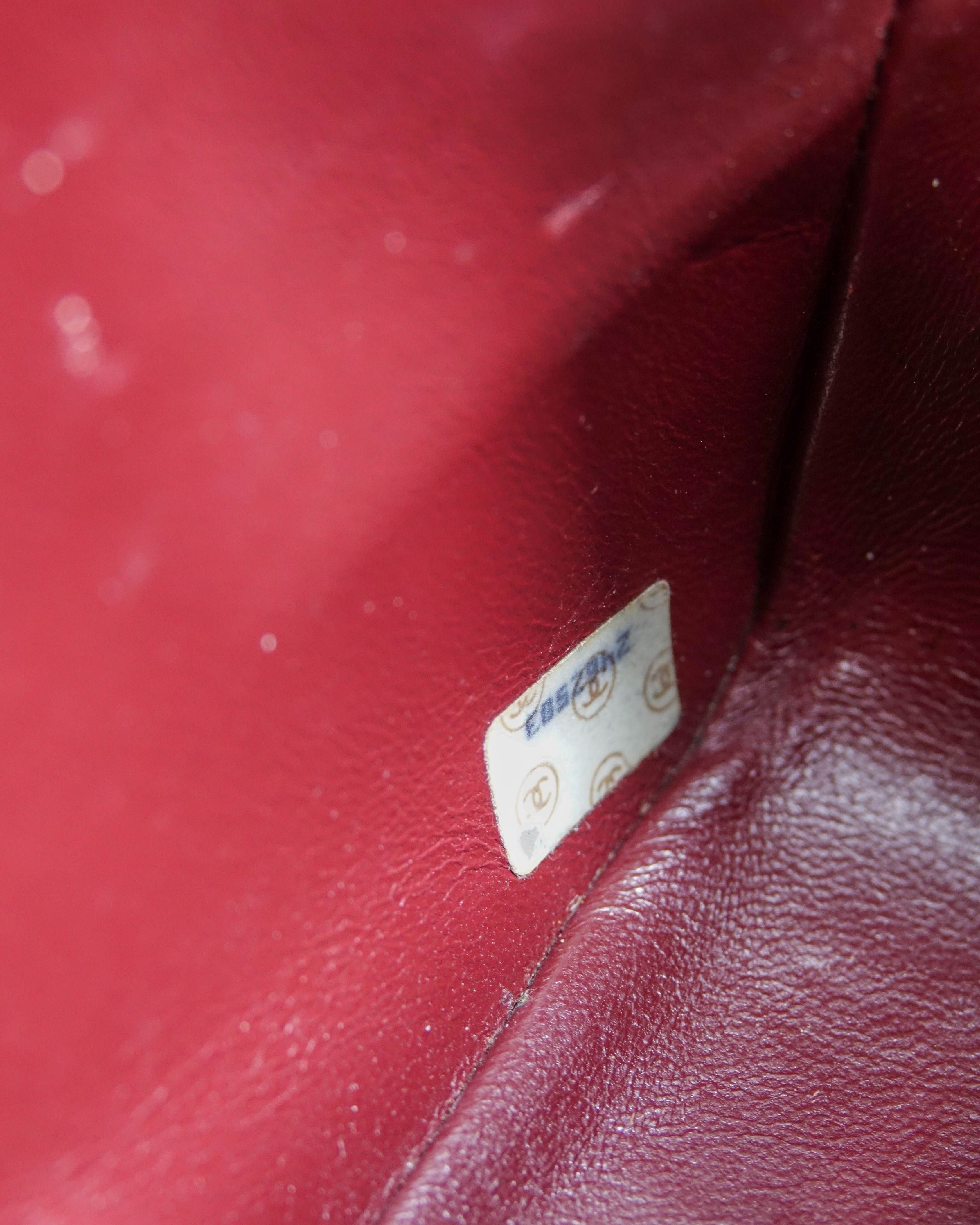 Sac Classic Timeless Chanel en cuir d'agneau - Noir Lola Collective