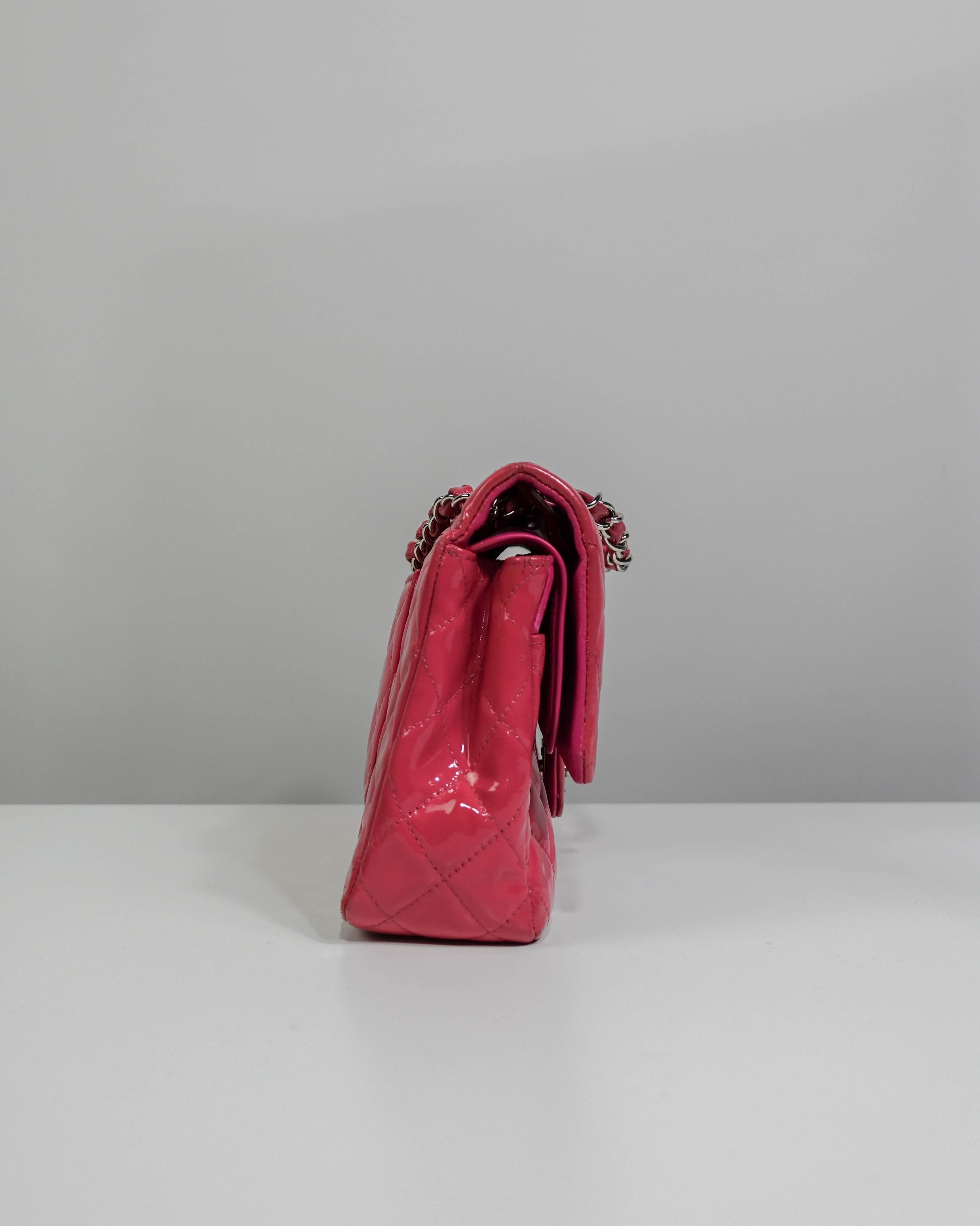 Sac 11.12 Chanel cuir vernis - rose Lola Collective