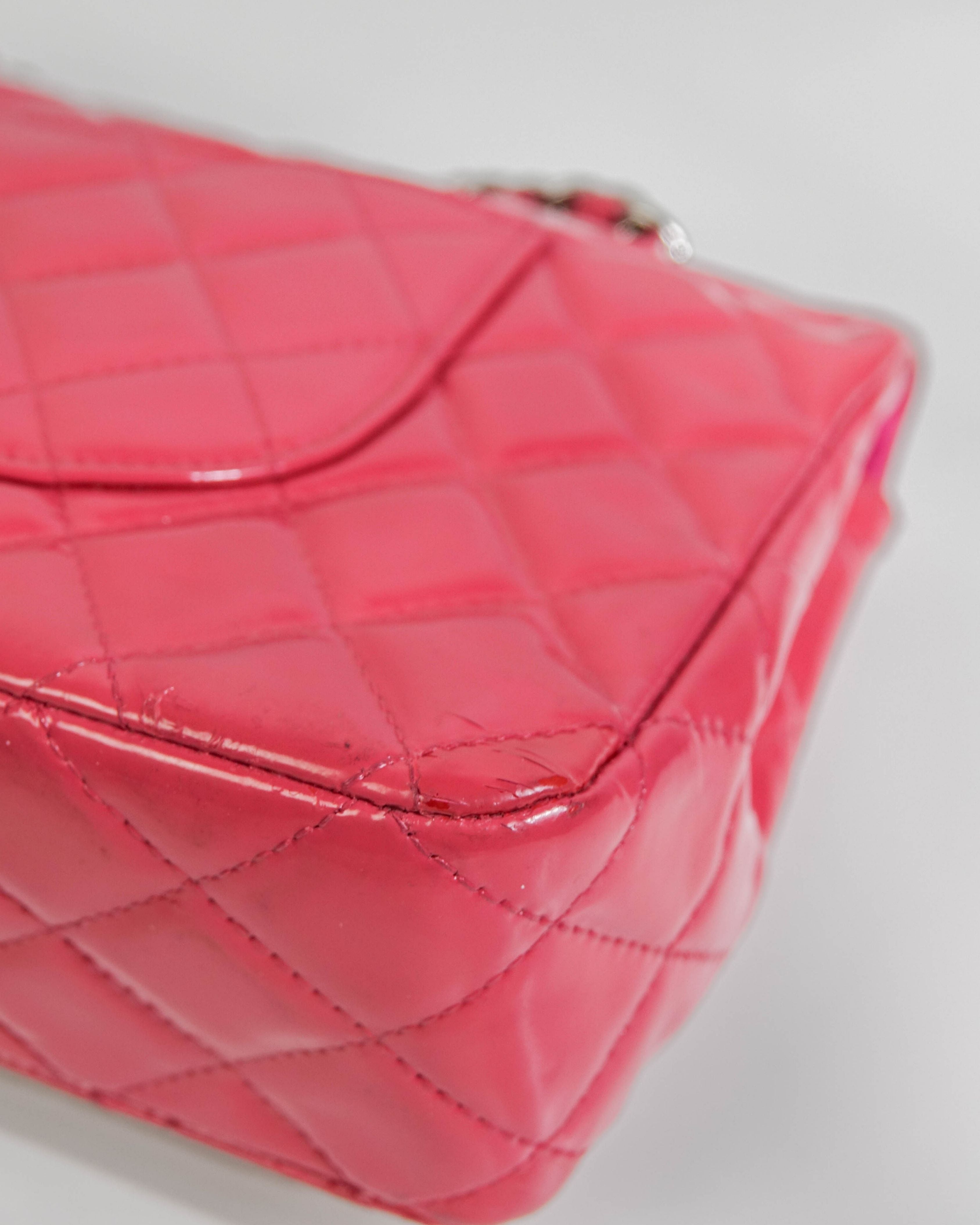 Sac 11.12 Chanel cuir vernis - rose Lola Collective