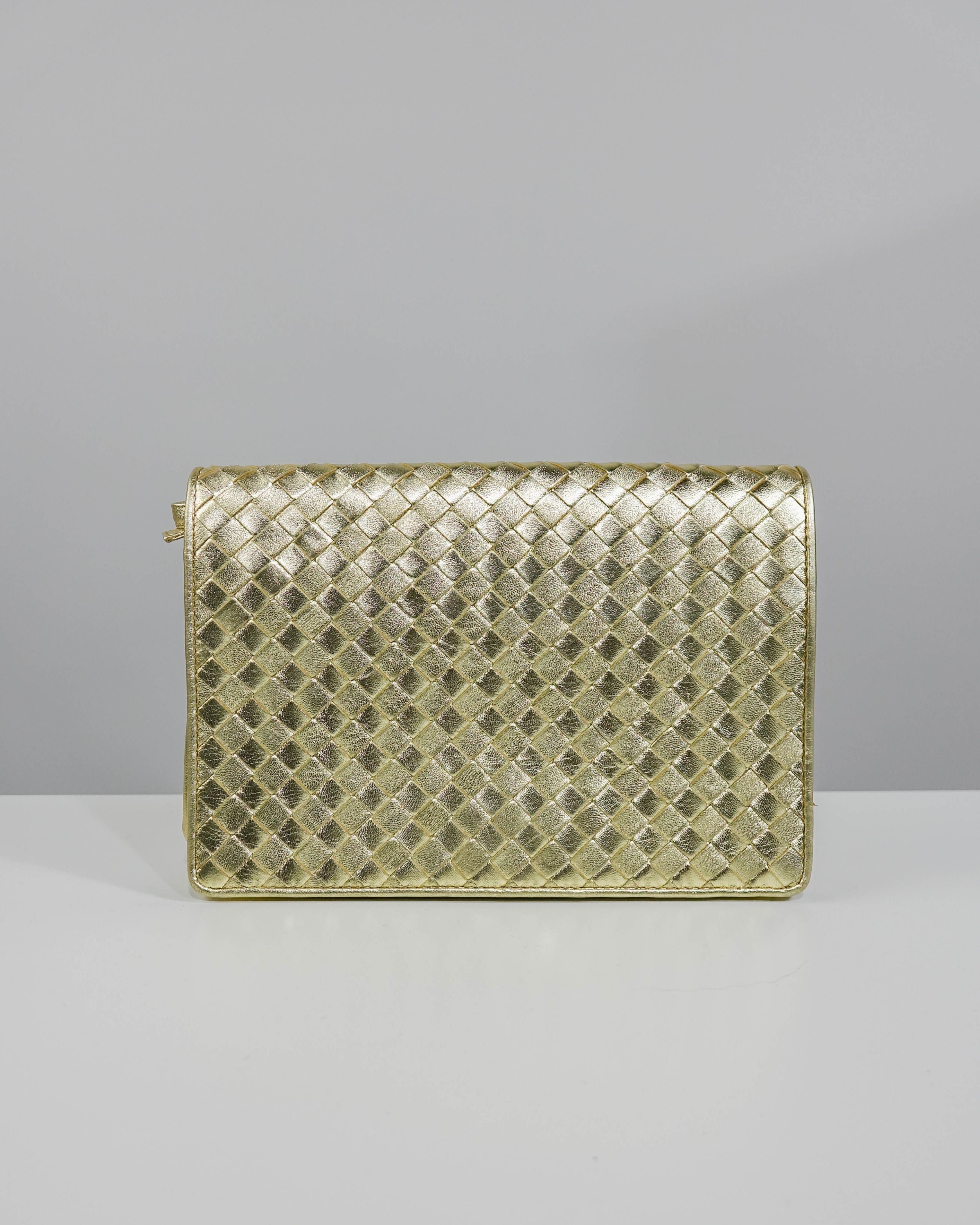 Sac pochette Bottega Veneta cuir intrecciato - or Lola Collective