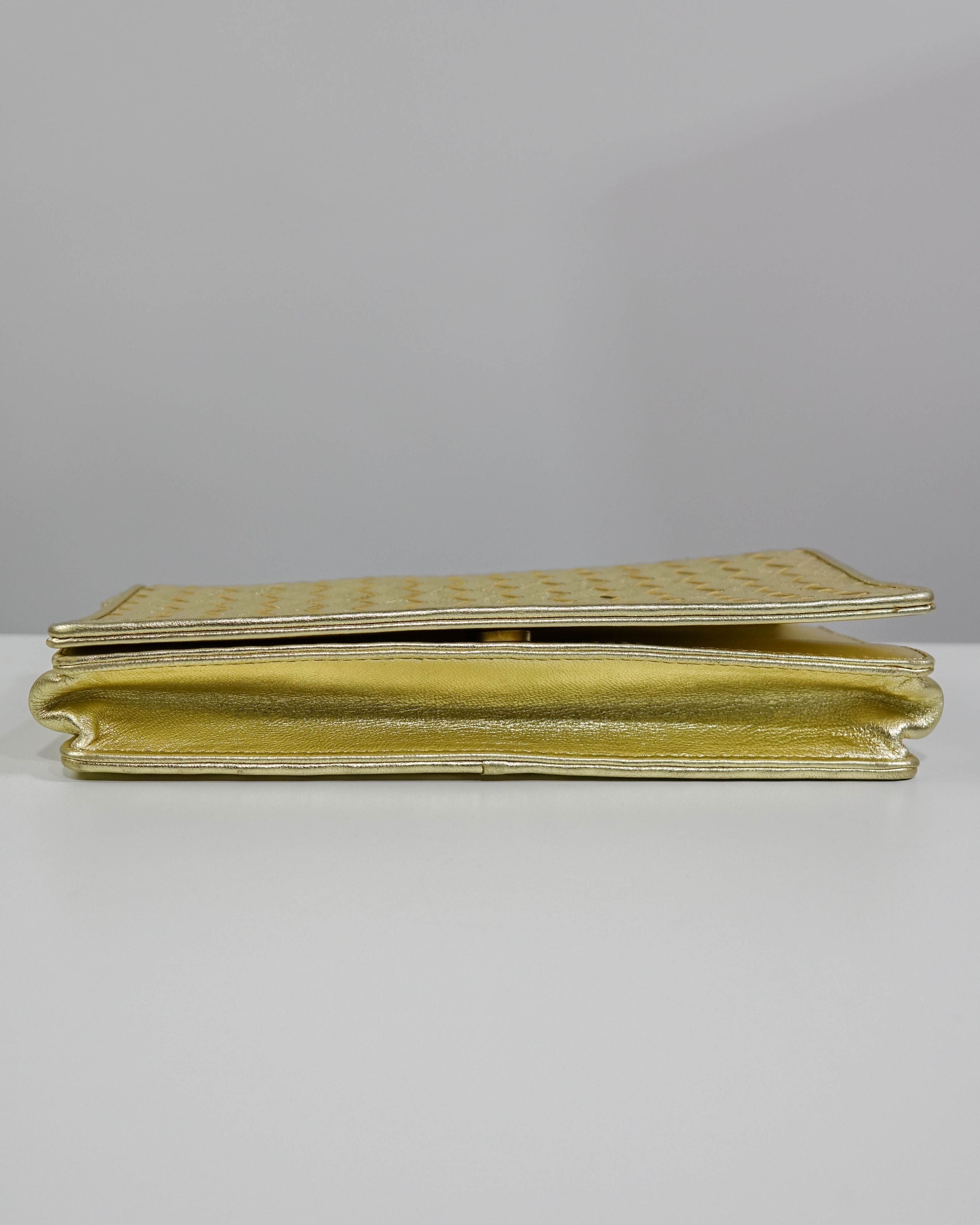 Sac pochette Bottega Veneta cuir intrecciato - or Lola Collective