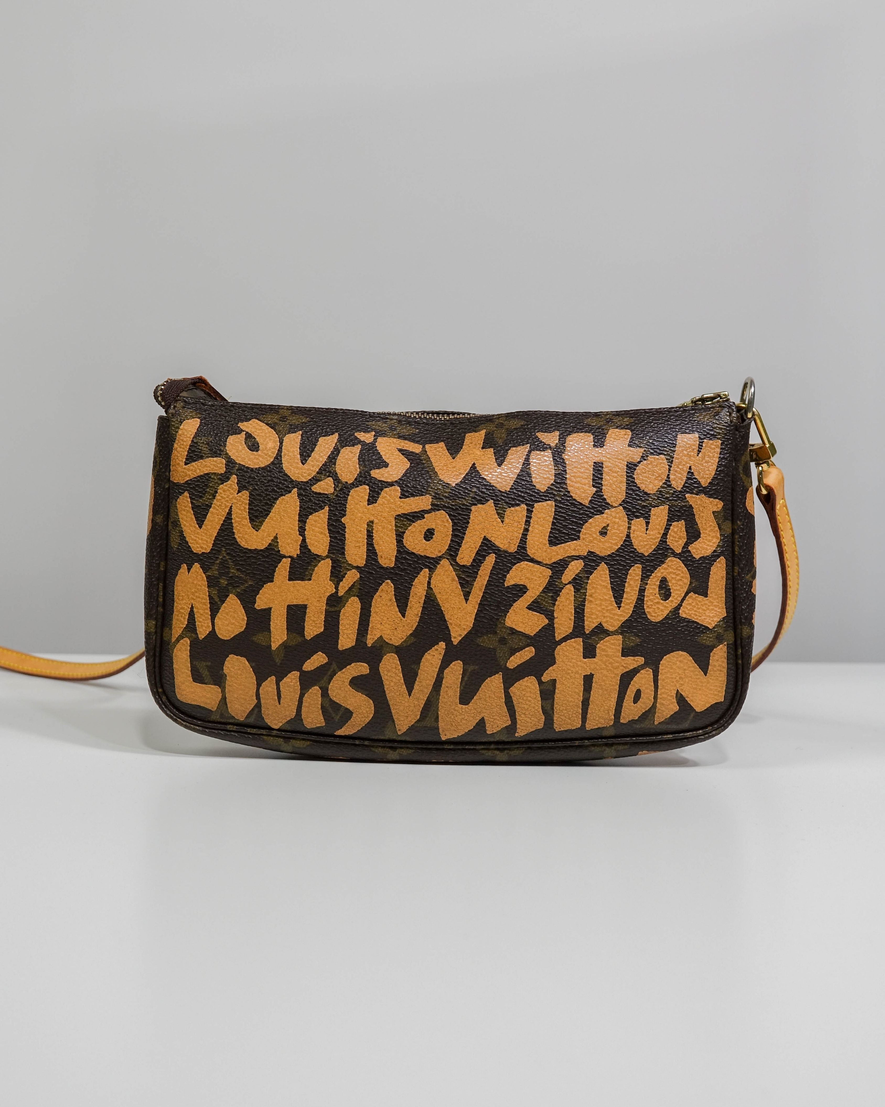 Pochette Accessoires Louis Vuitton Monogram Graffiti Orange – Stephen Sprouse Lola Collective