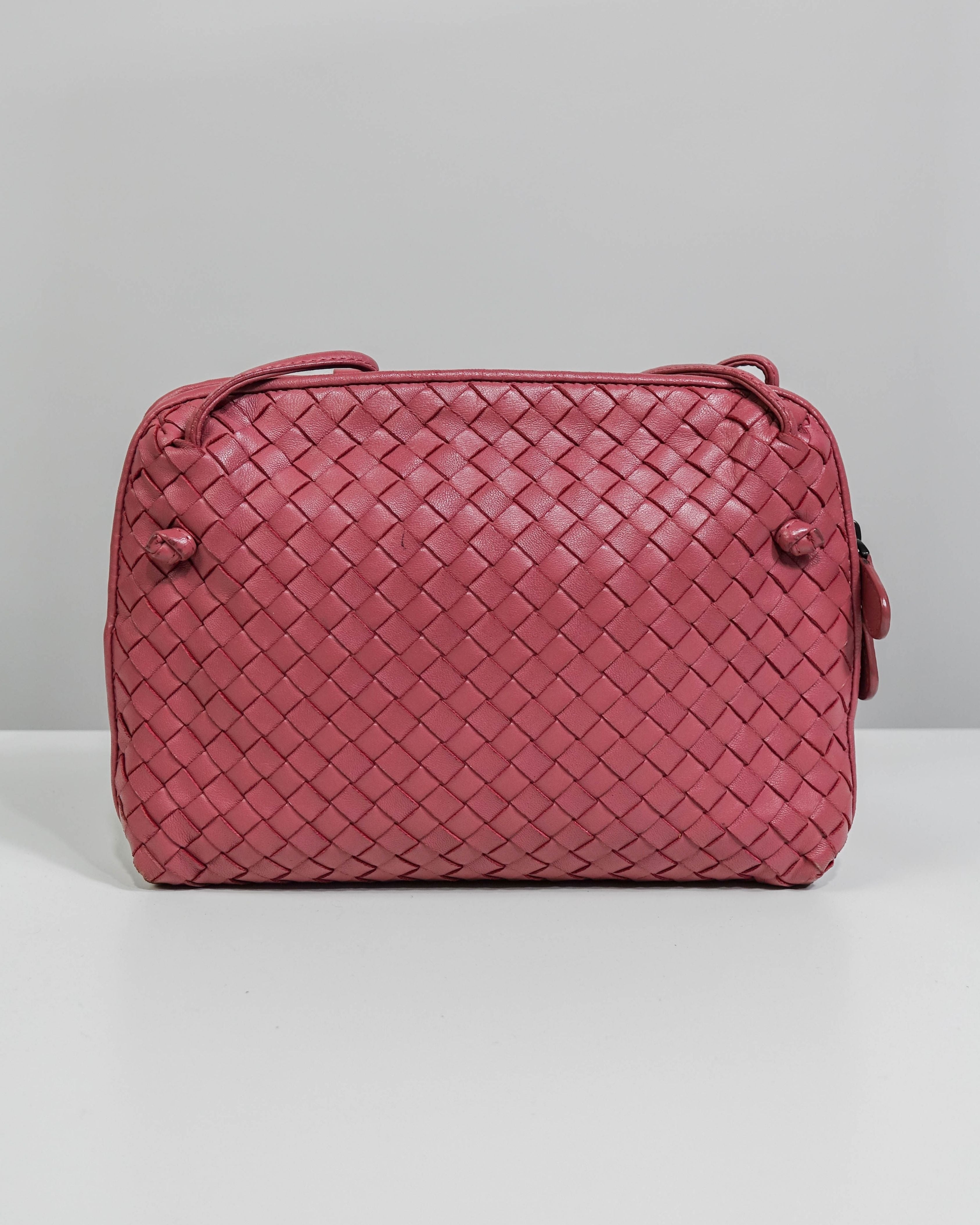 Sac Nodini Bottega Veneta en cuir Intrecciato - rose Lola Collective
