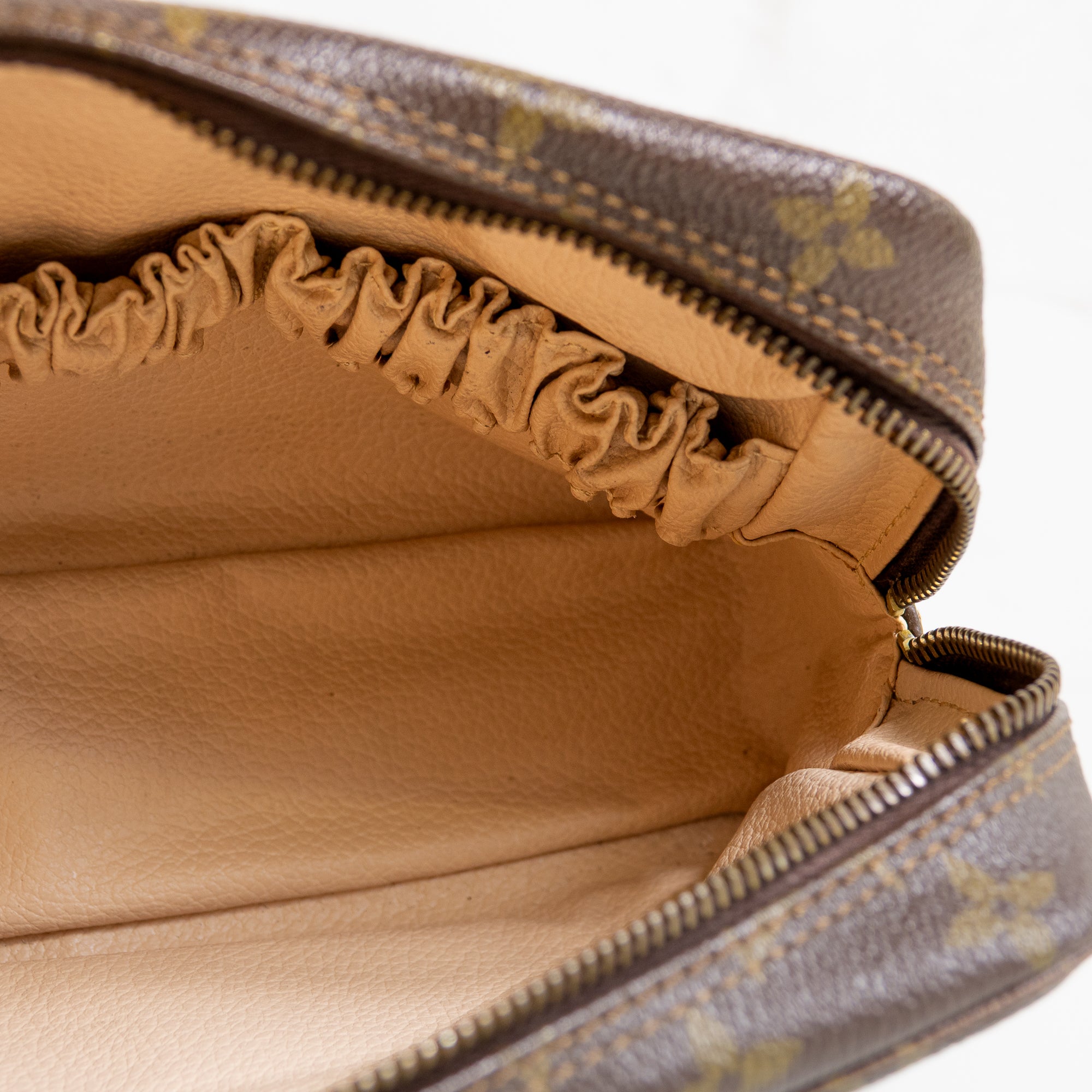 Louis Vuitton Trousse Toilette 23 Monogram Lola Collective