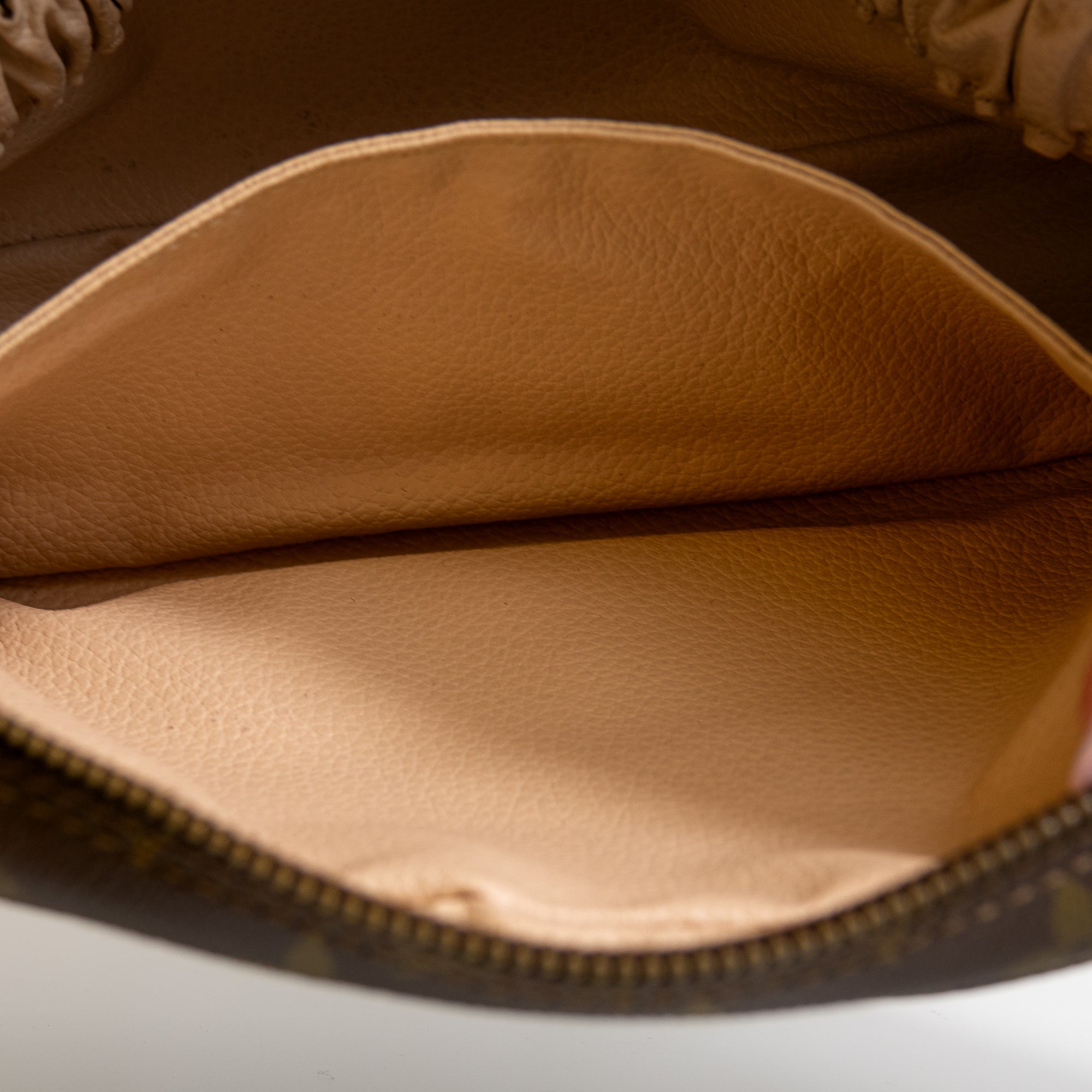 Louis Vuitton Trousse Toilette 23 Monogram Lola Collective