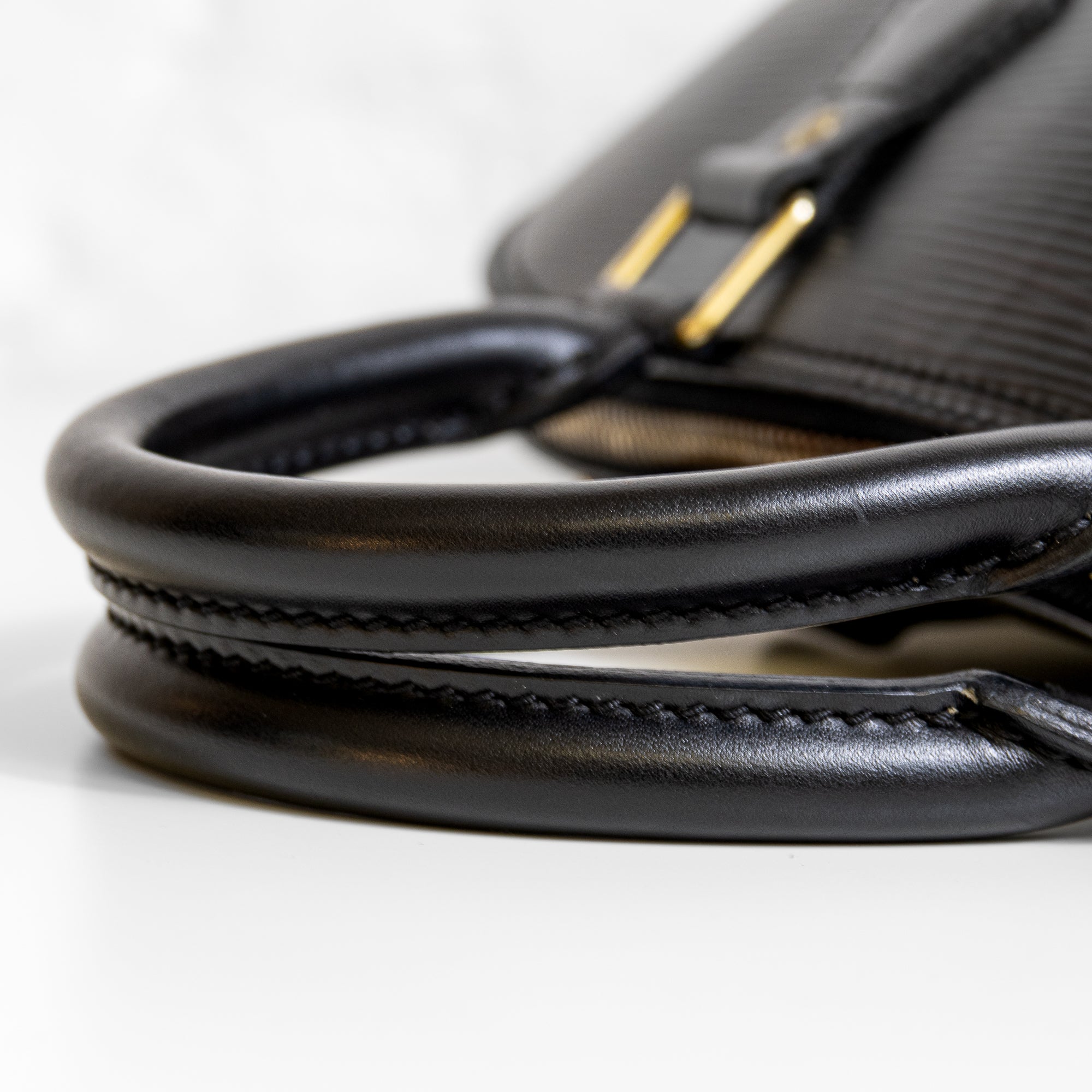 Louis Vuitton Alma GM épi noir Lola Collective