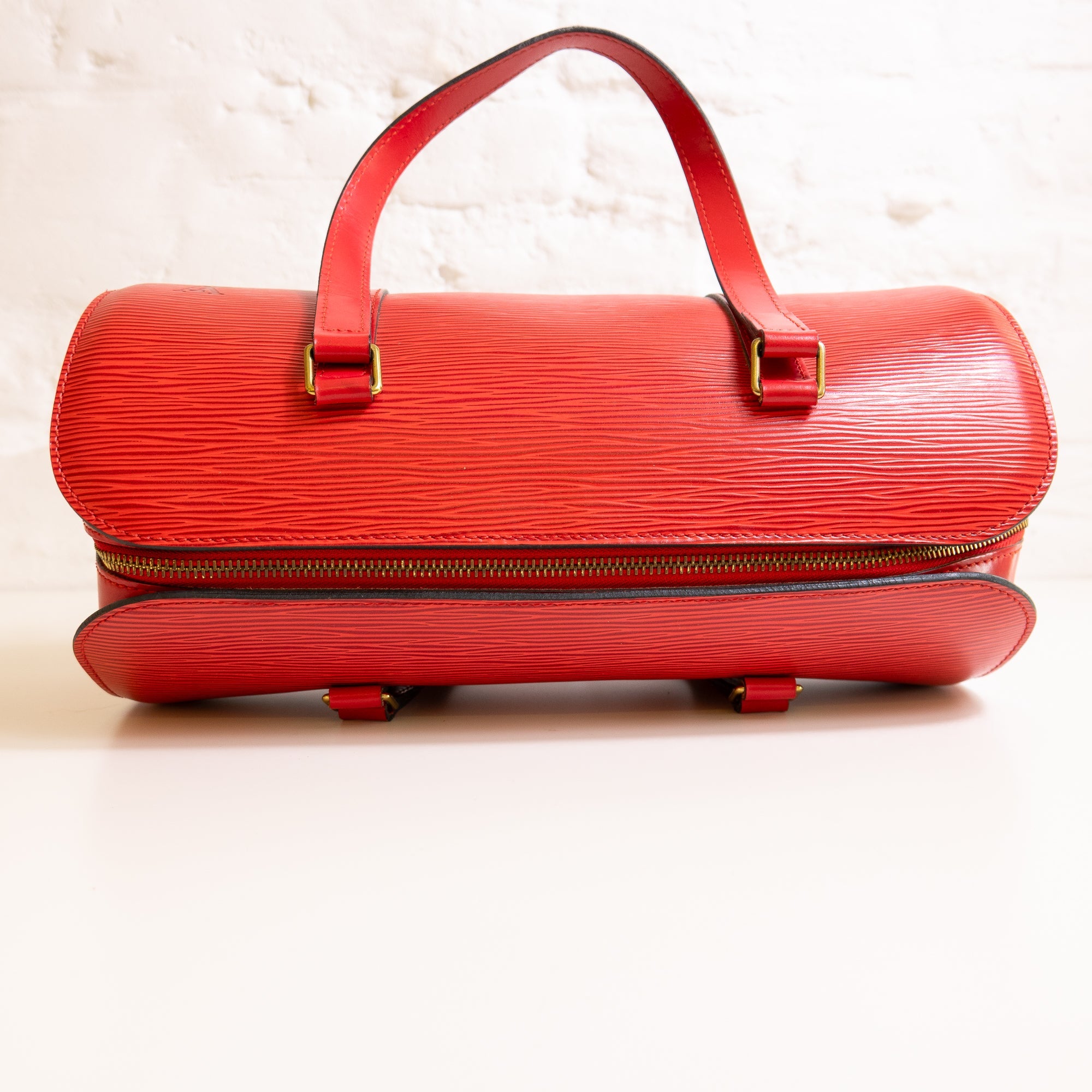 Louis Vuitton Soufflot épi rouge Lola Collective