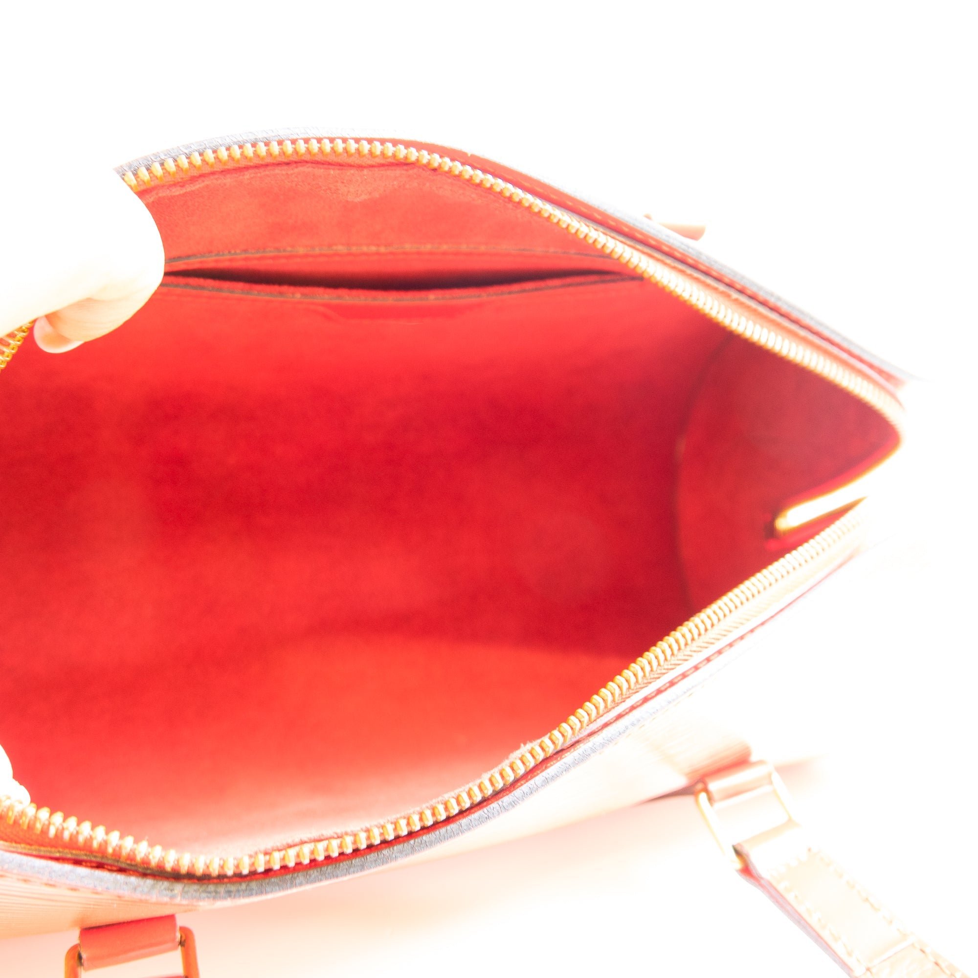 Louis Vuitton Soufflot épi rouge Lola Collective
