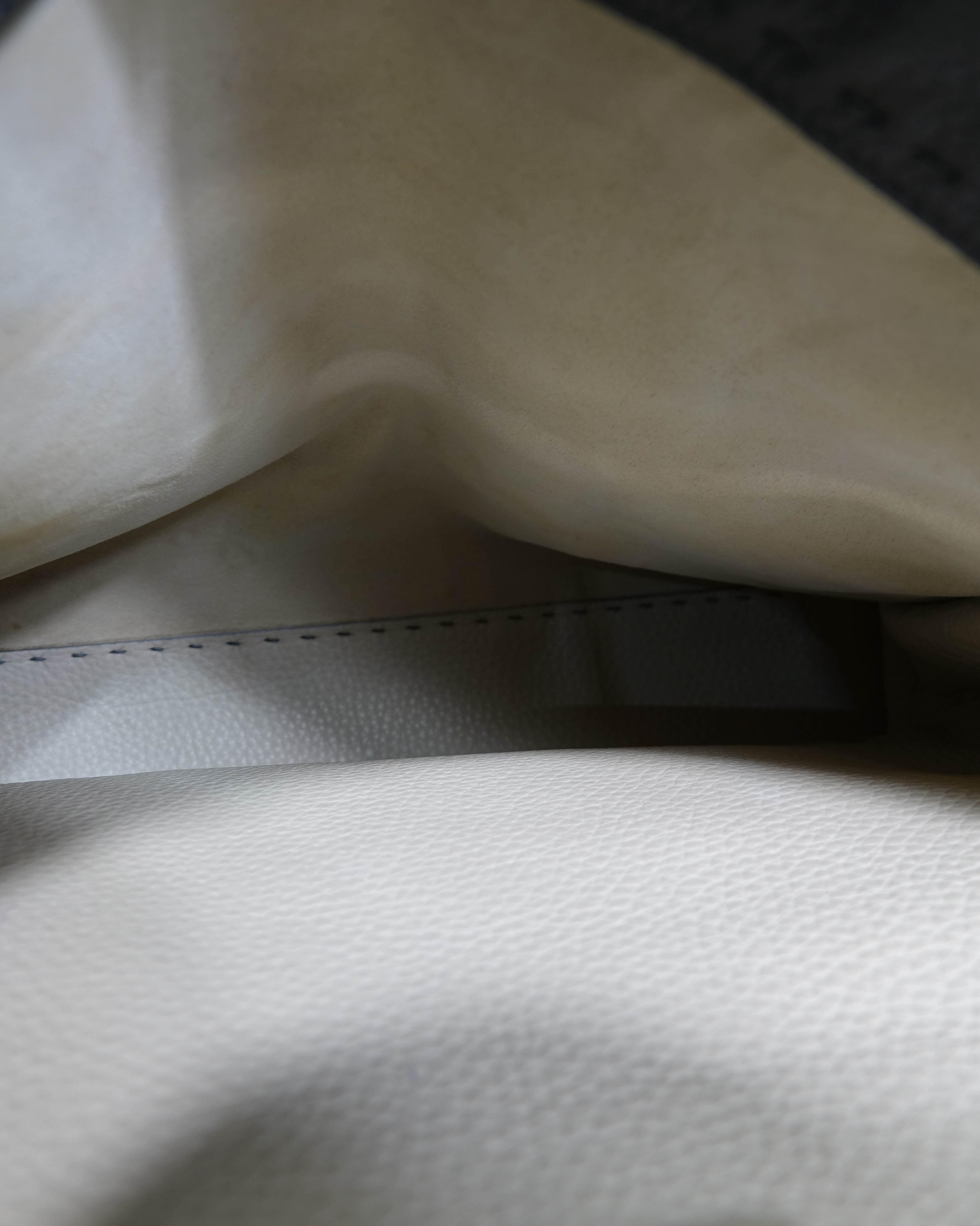 Peekaboo Gris – Fendi Lola Collective