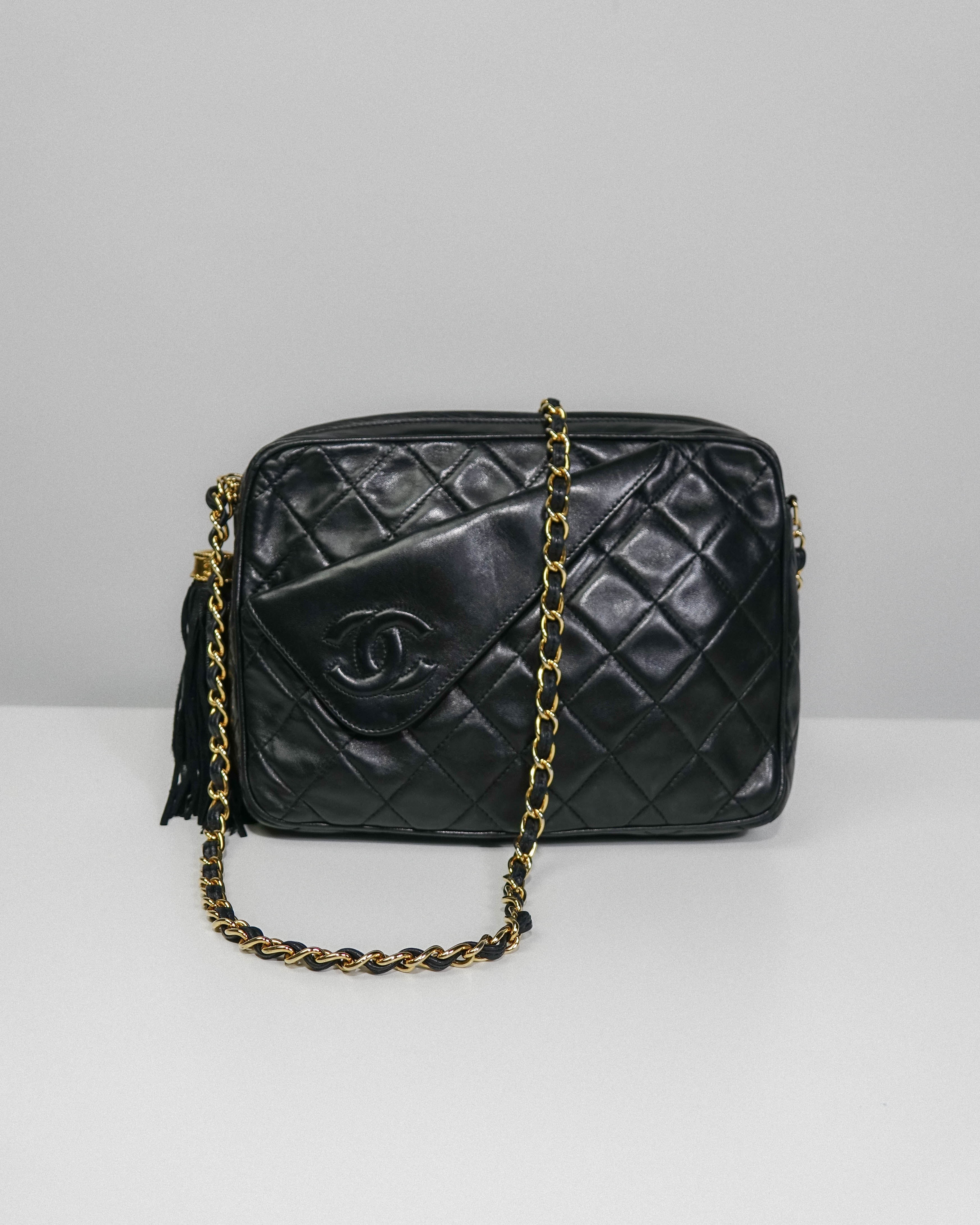 Camera Bag Noir Agneau (carte + hologramme) – Chanel Lola Collective