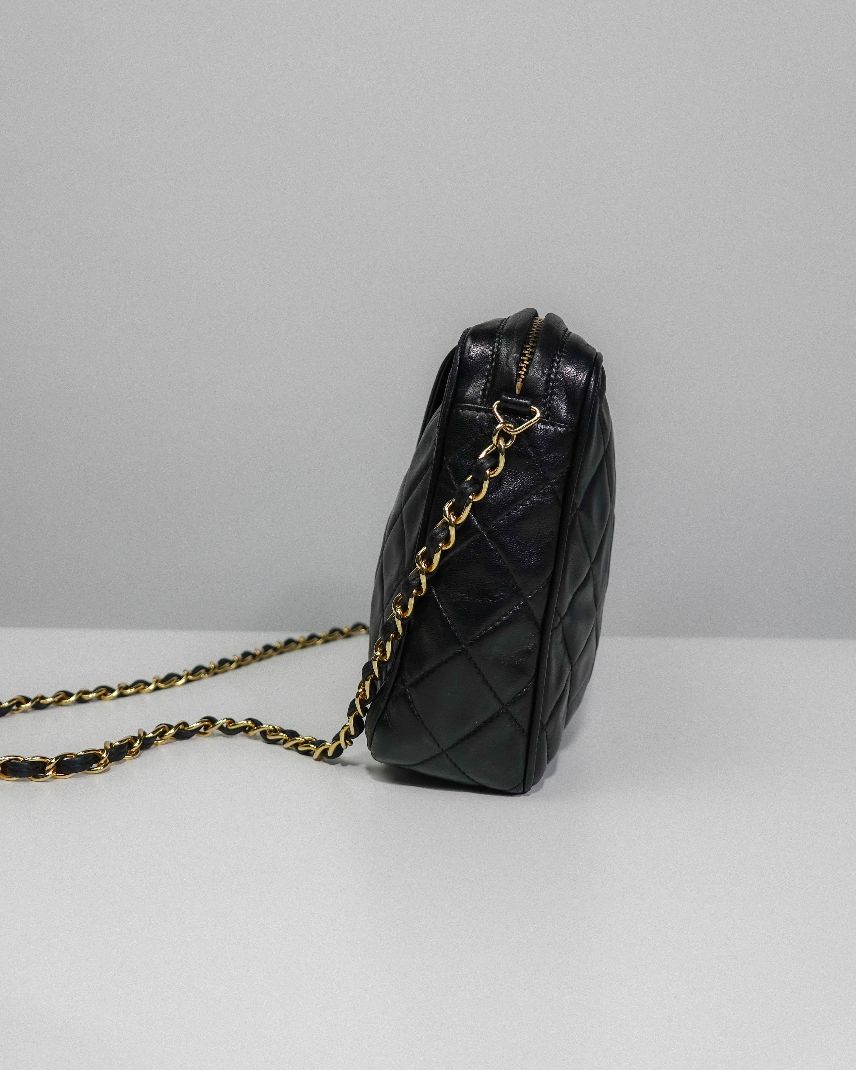 Camera Bag Noir Agneau (carte + hologramme) – Chanel Lola Collective