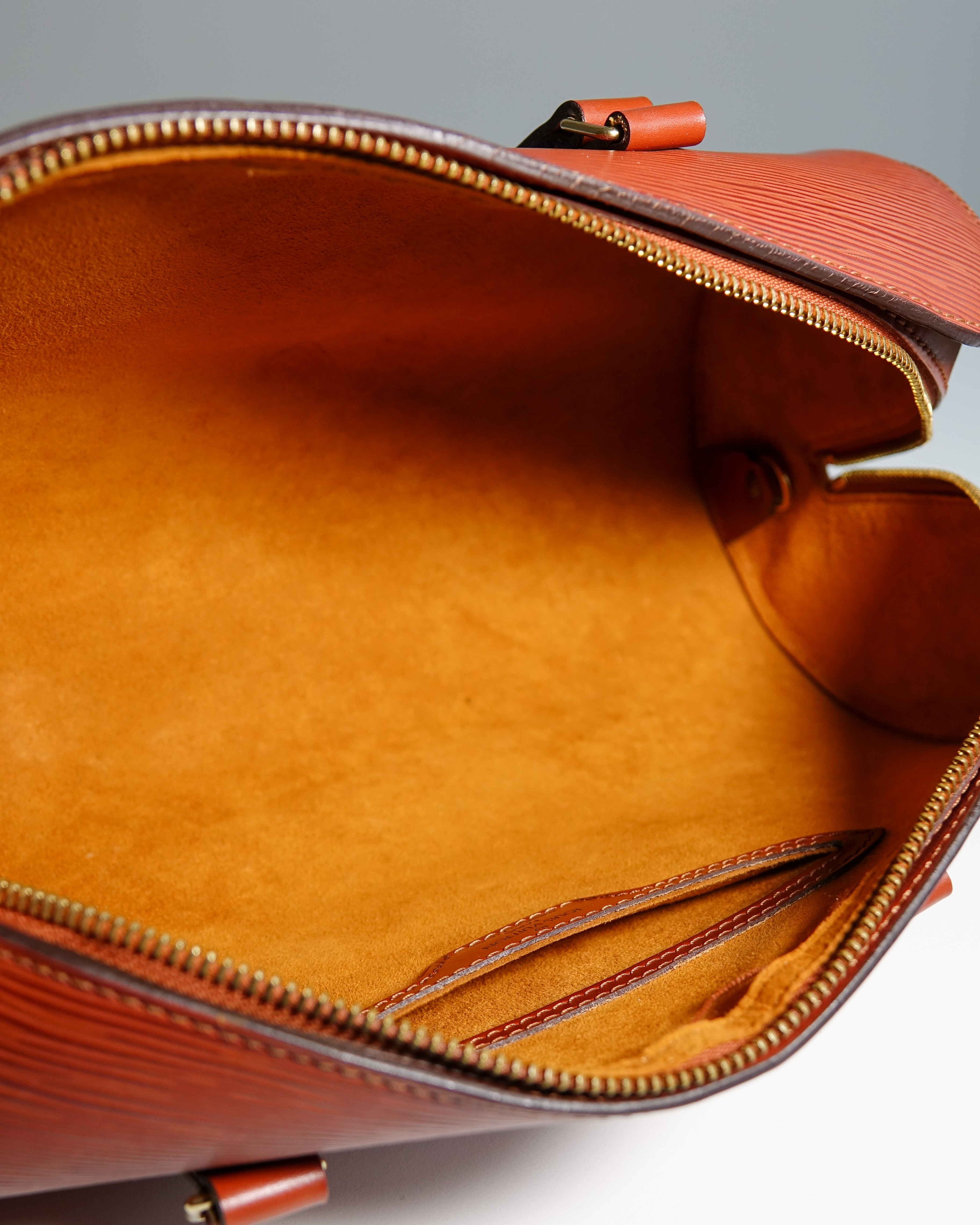 Sac Soufflot Louis Vuitton cuir Épi marron Lola Collective