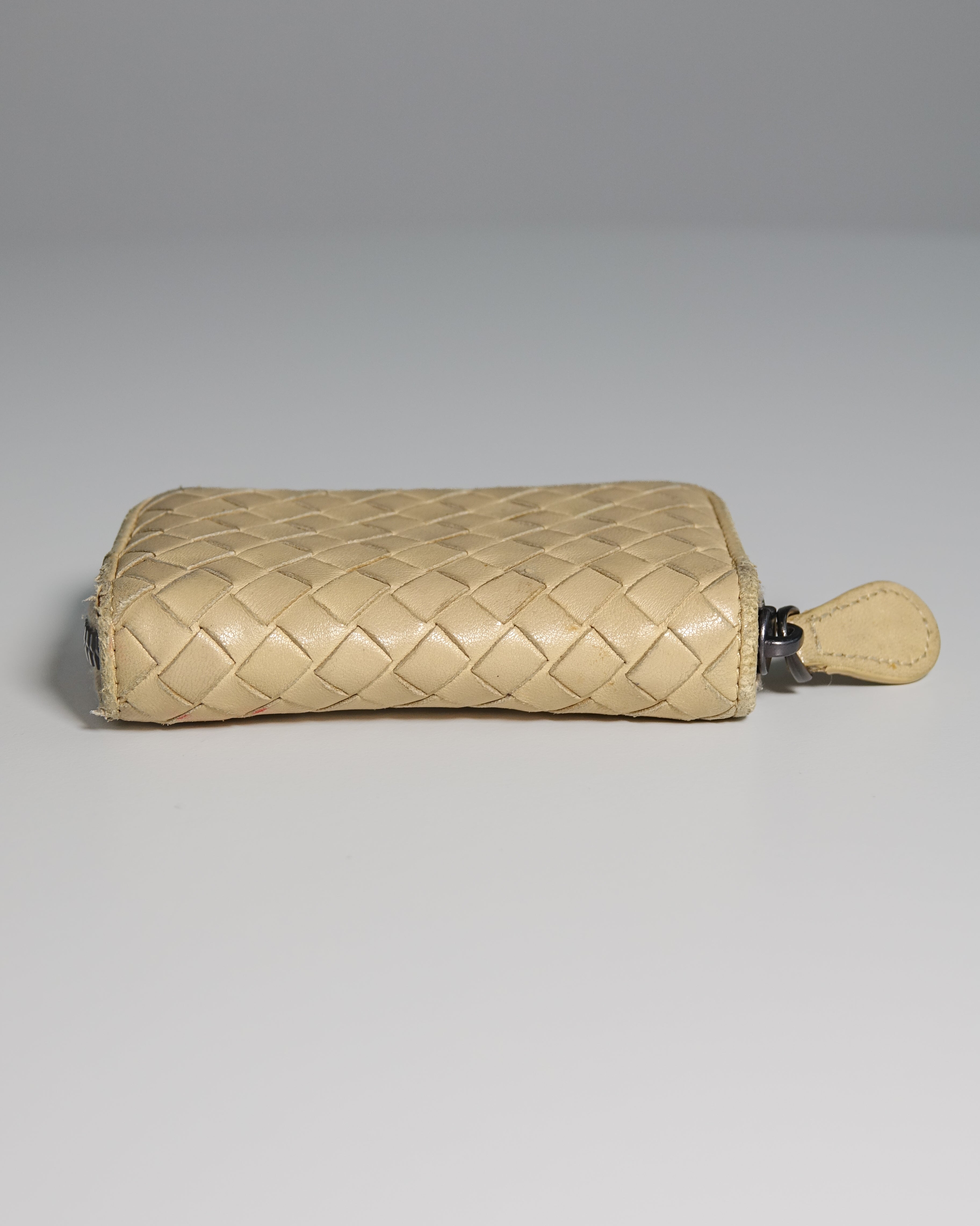 Porte-monnaie Bottega Veneta cuir Intrecciato beige Lola Collective