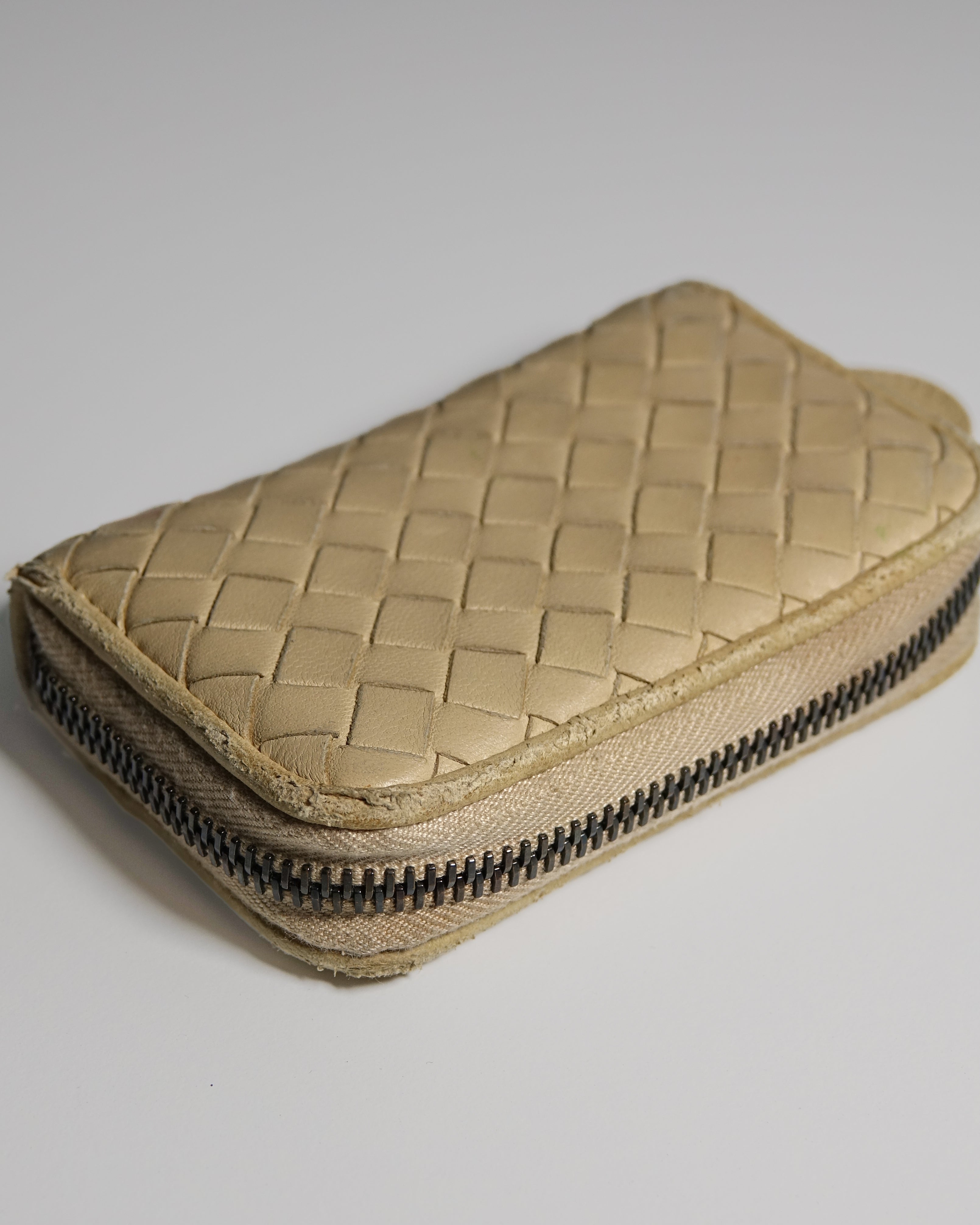 Porte-monnaie Bottega Veneta cuir Intrecciato beige Lola Collective
