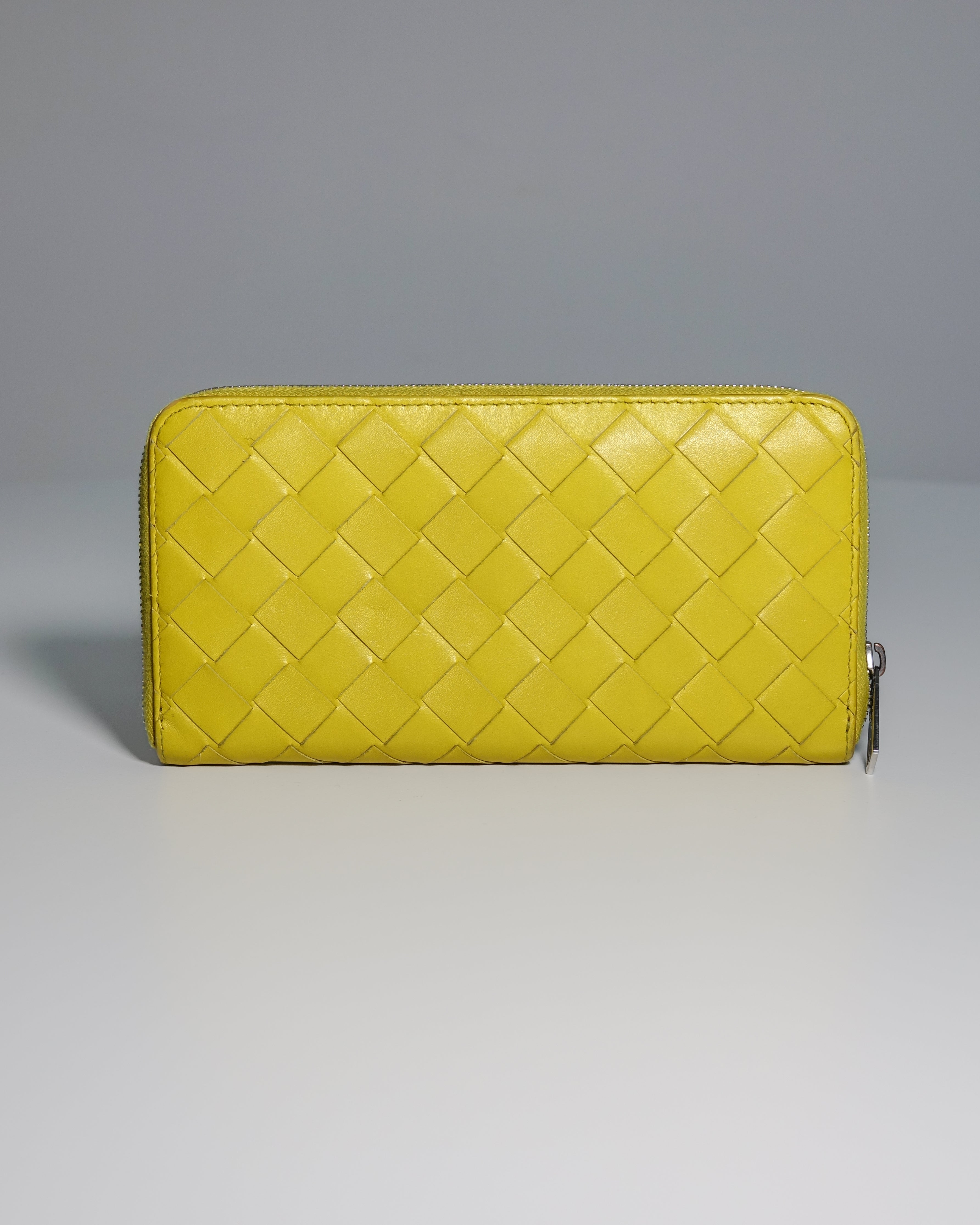 Portefeuille long Bottega Veneta Intrecciato Jaune Lola Collective