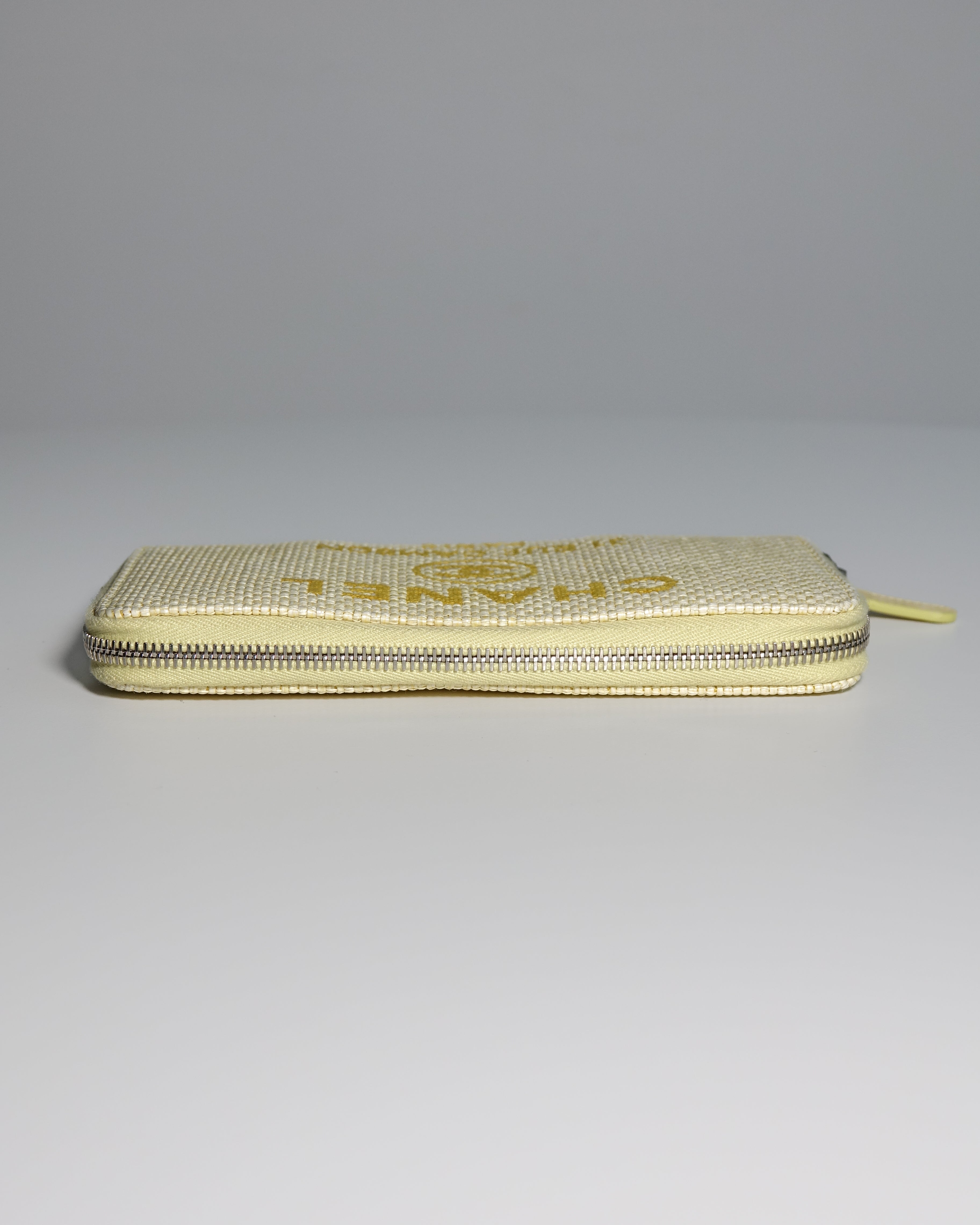 Portefeuille Deauville Jaune Chanel Lola Collective