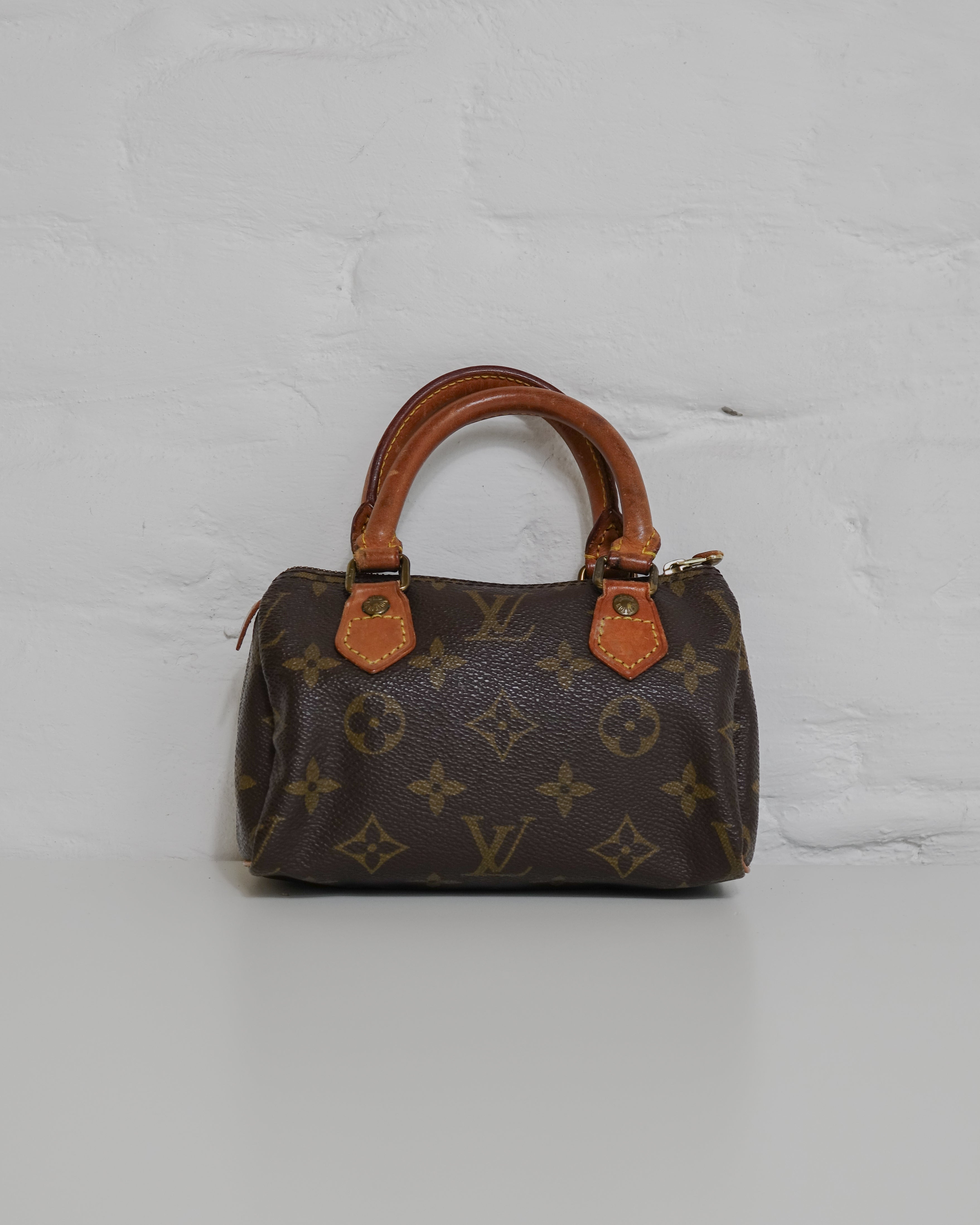 Sac Louis Vuitton Nano Speedy Lola Collective