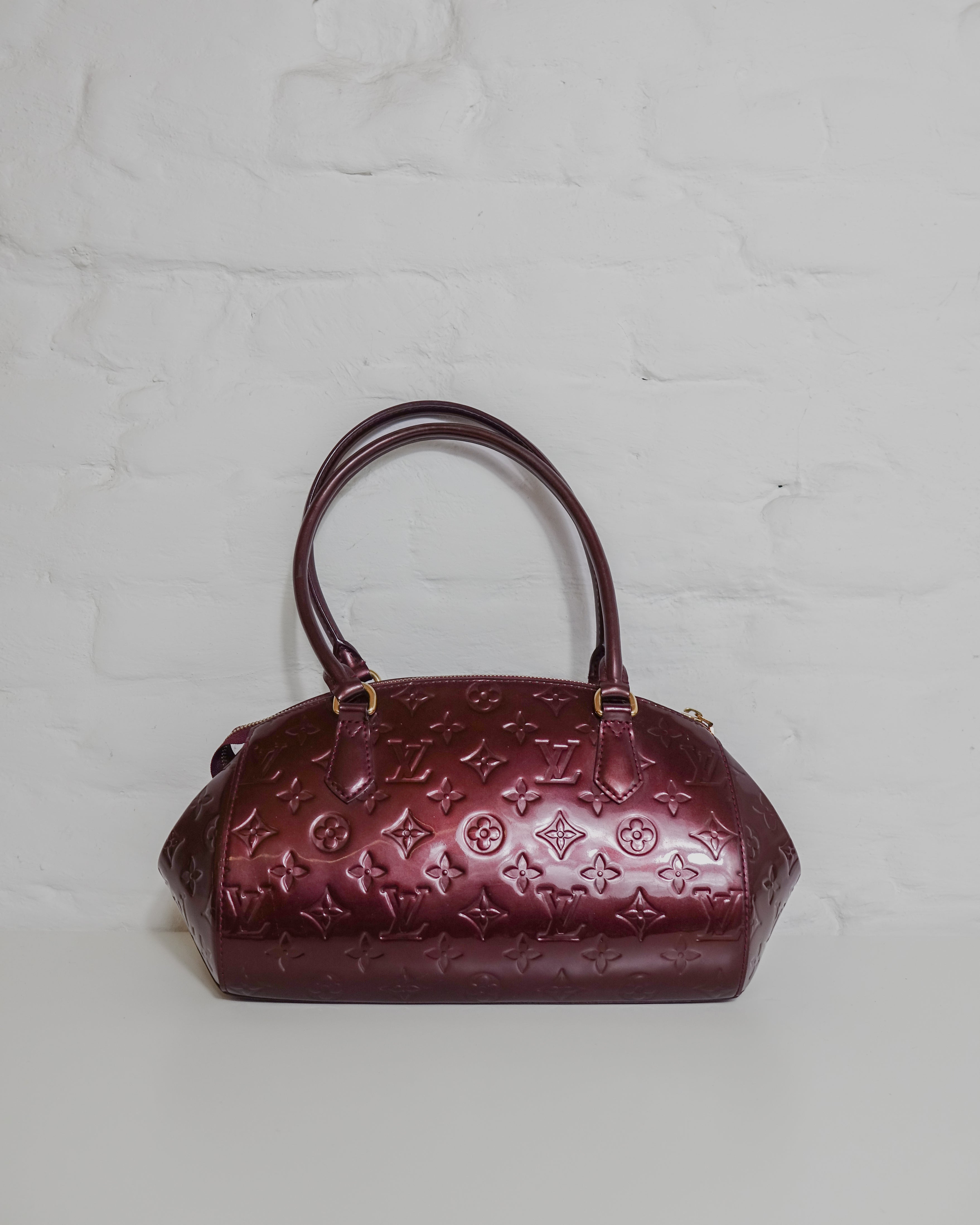 Sac Louis Vuitton Sherwood PM monogram vernis Rouge Lola Collective