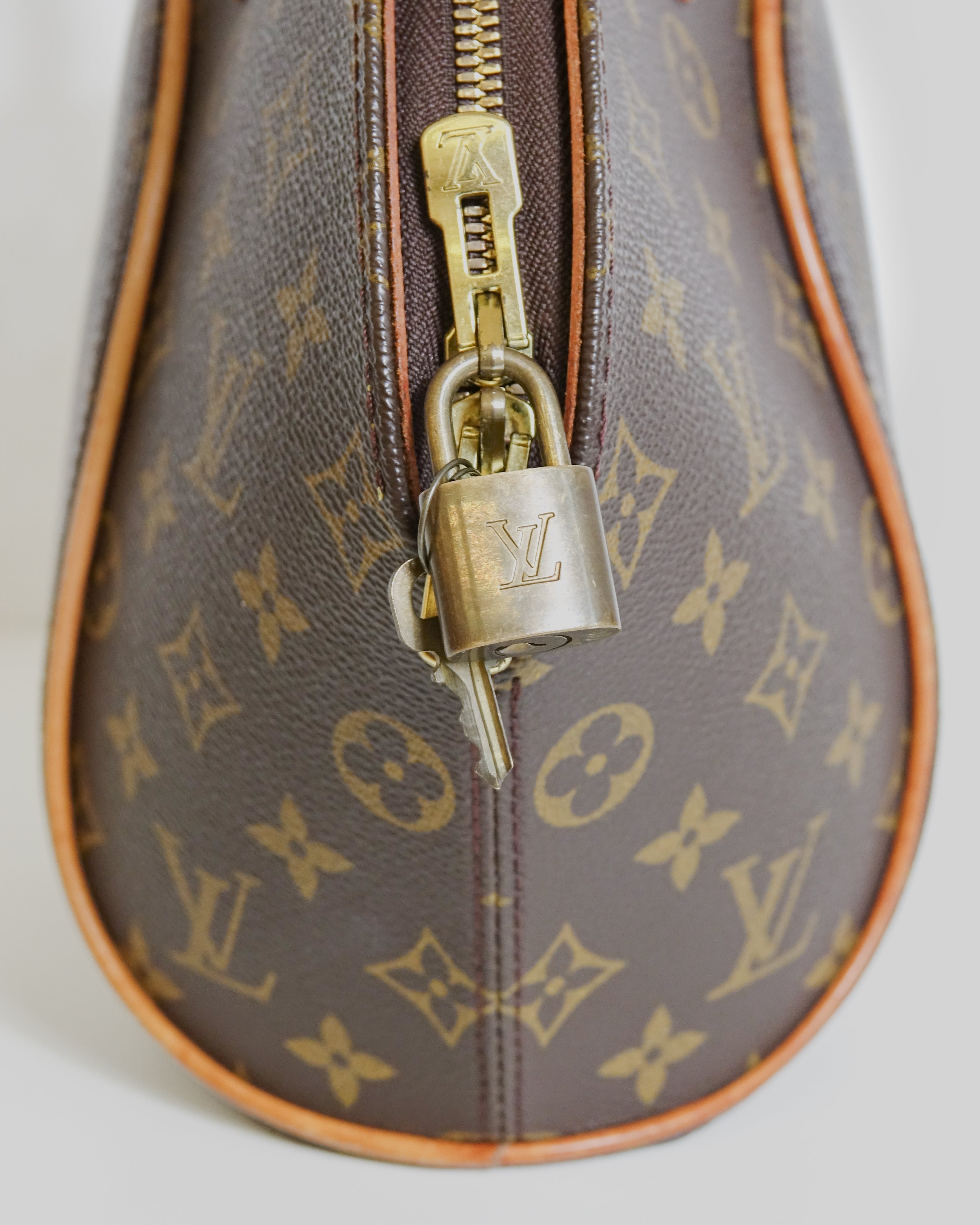 Louis Vuitton Ellipse PM monogram Lola Collective