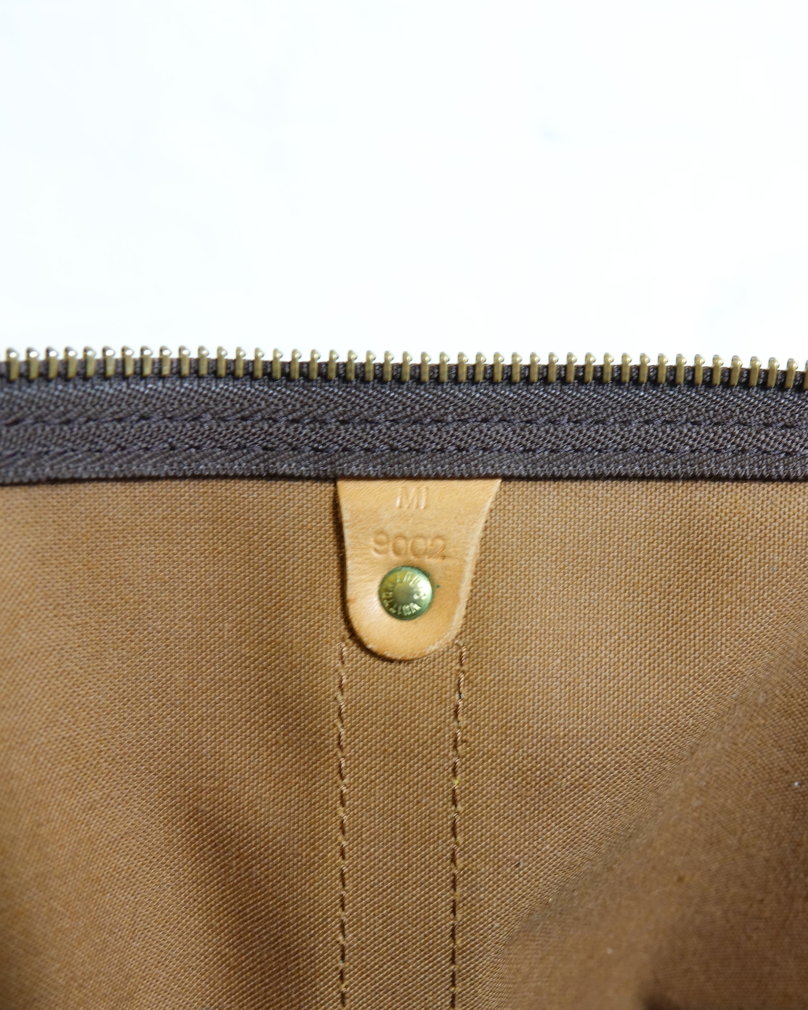 Sac Louis Vuitton Keepall 55 Monogram marron Lola Collective