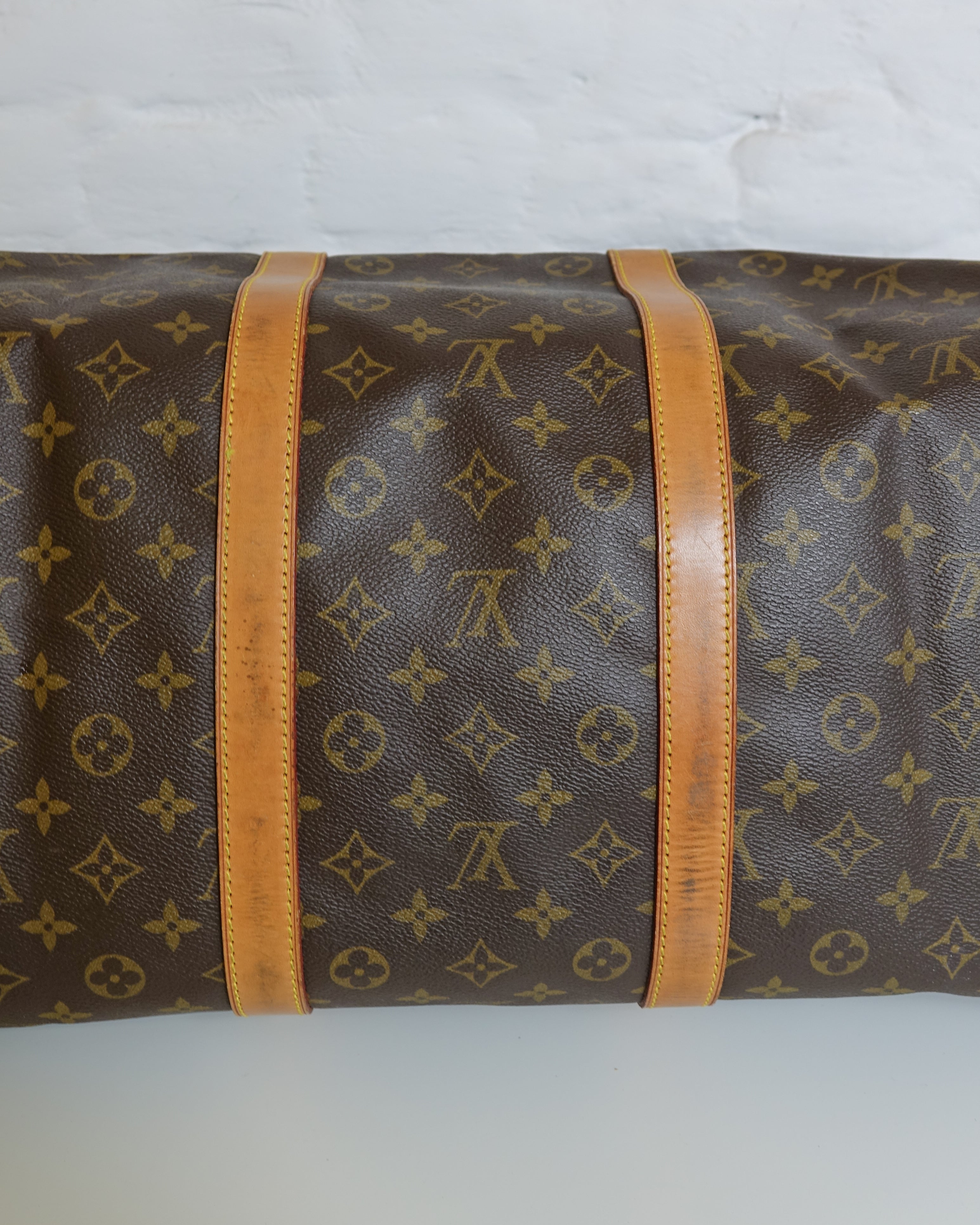 Sac Louis Vuitton Keepall 55 Monogram marron Lola Collective