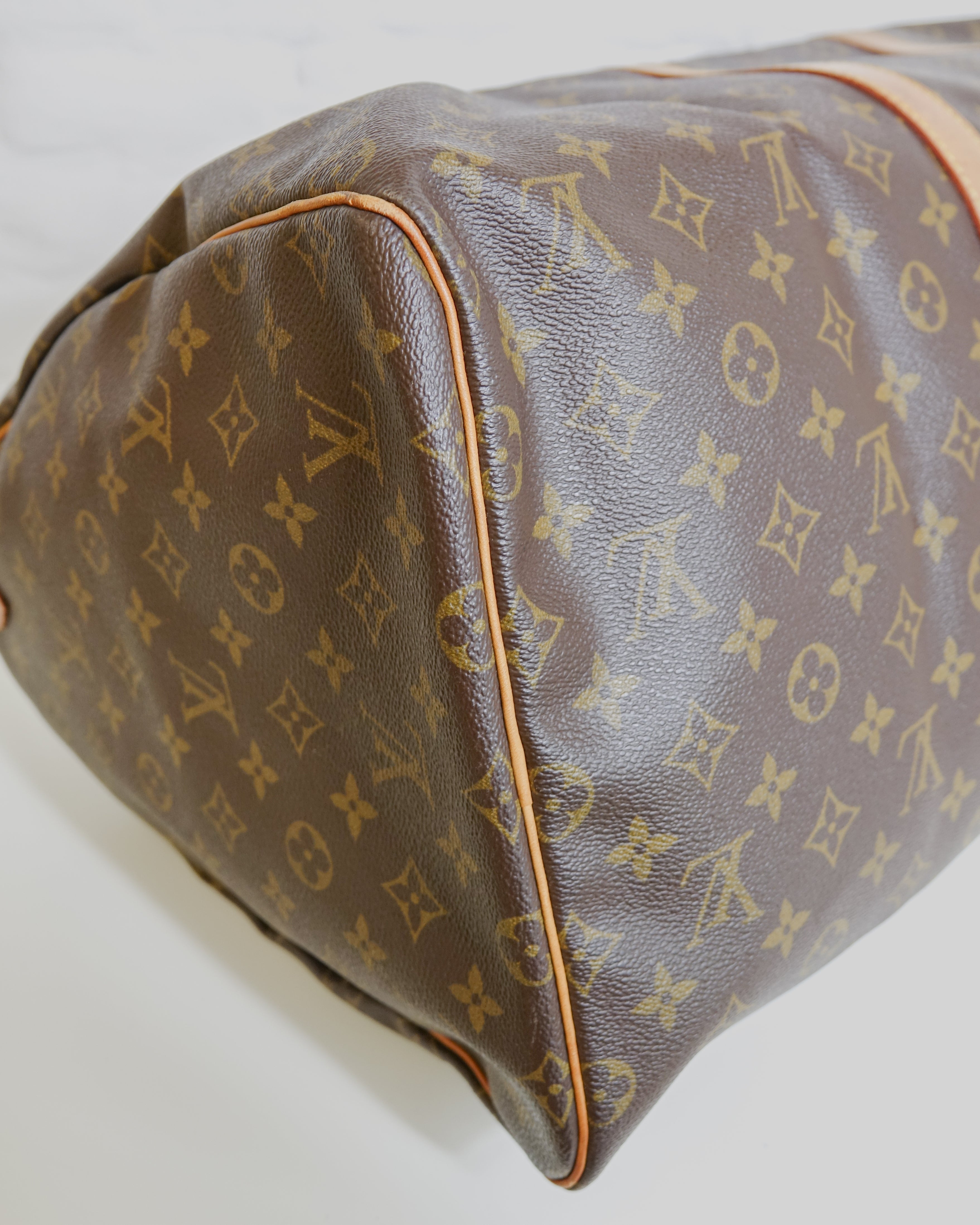 Sac Louis Vuitton Keepall 55 Monogram marron Lola Collective