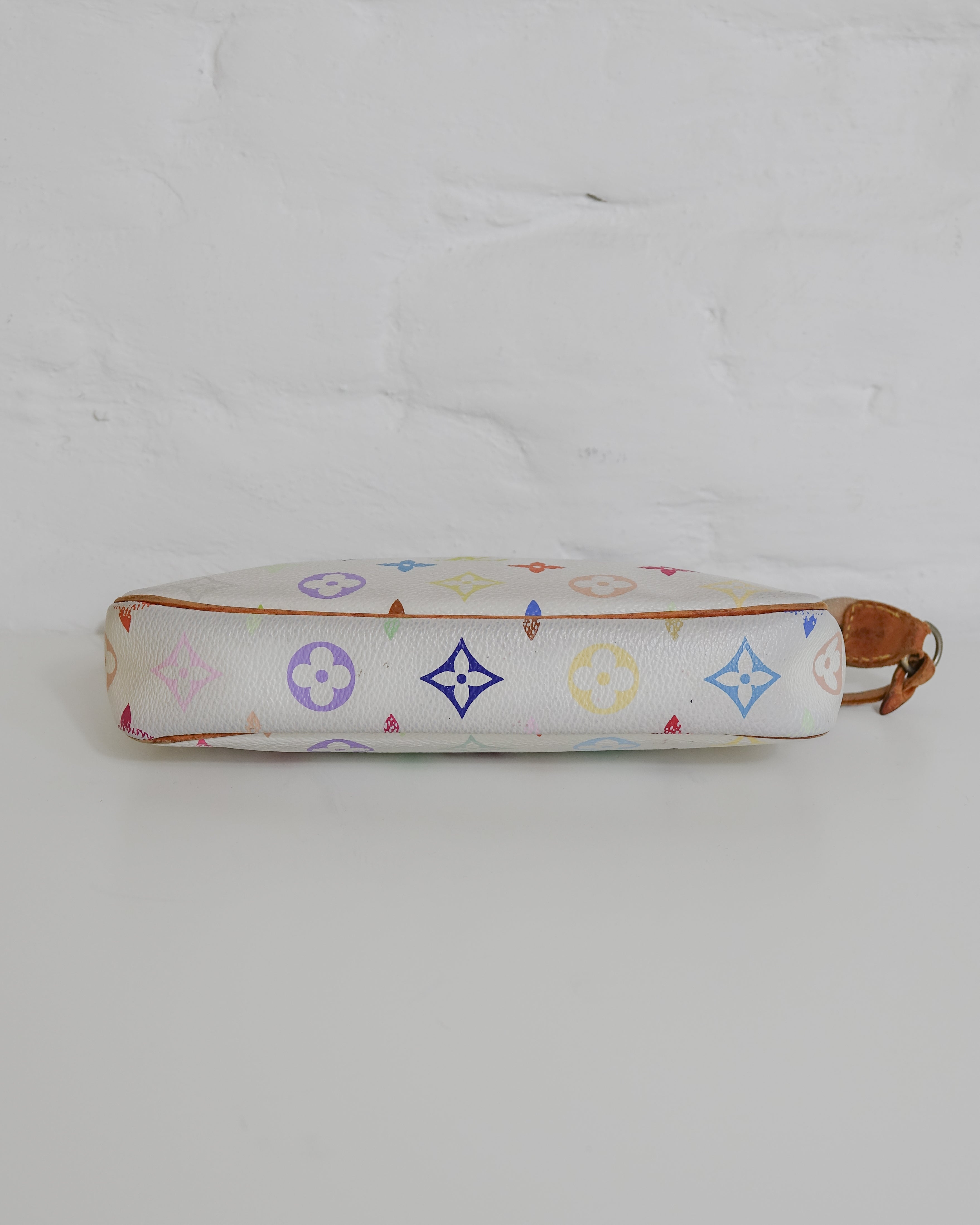 Pochette Accessoires Monogram Multicolore blanche Murakami Louis Vuitton Lola Collective