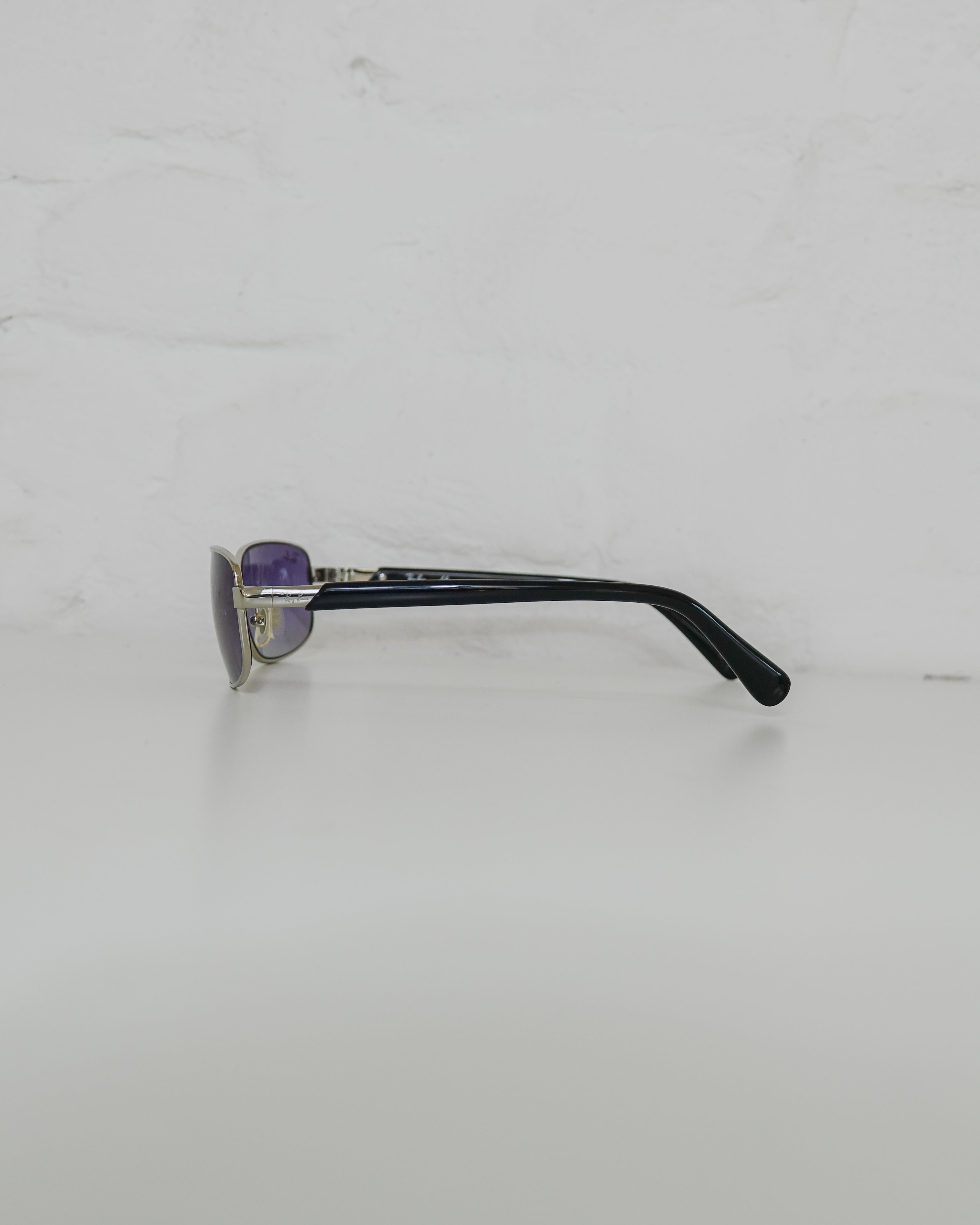 Ray Ban lunettes solaires verres mauves Lola Collective