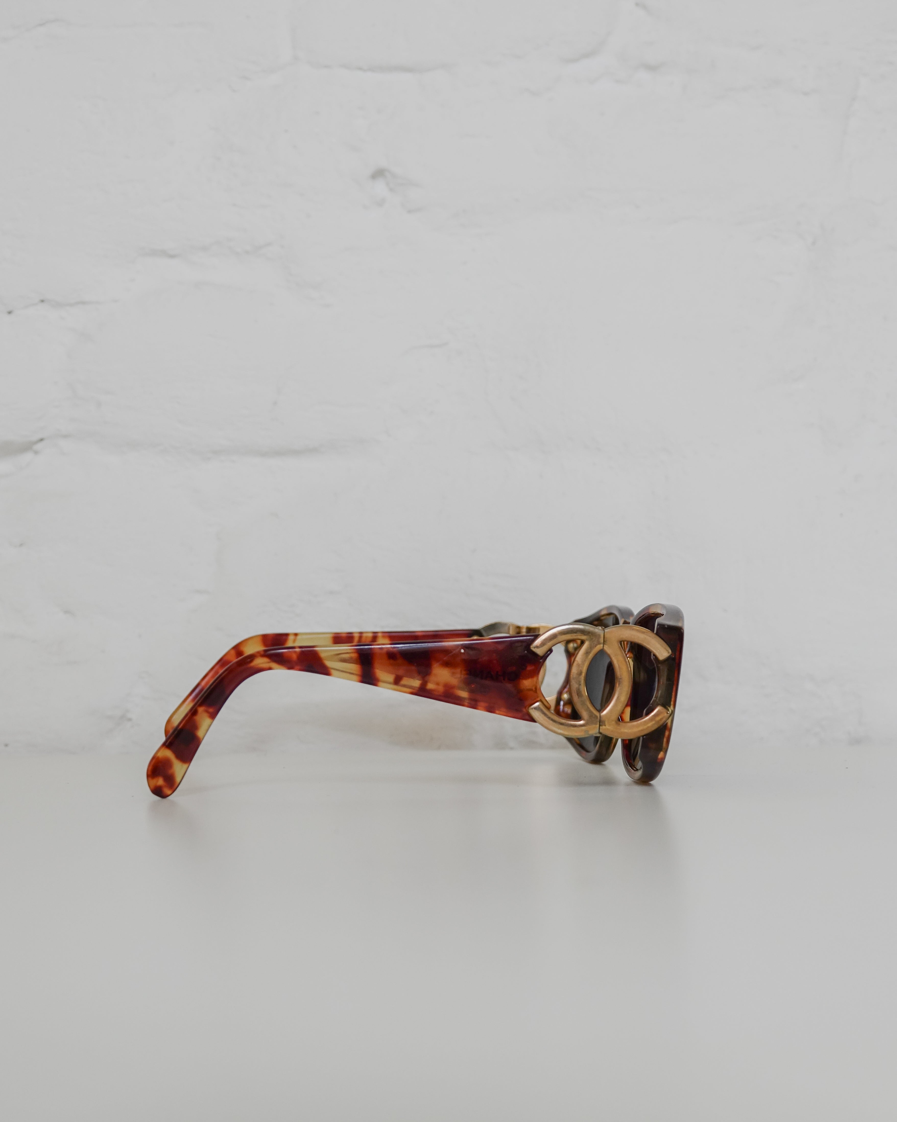 Gucci lunettes solaires Lola Collective