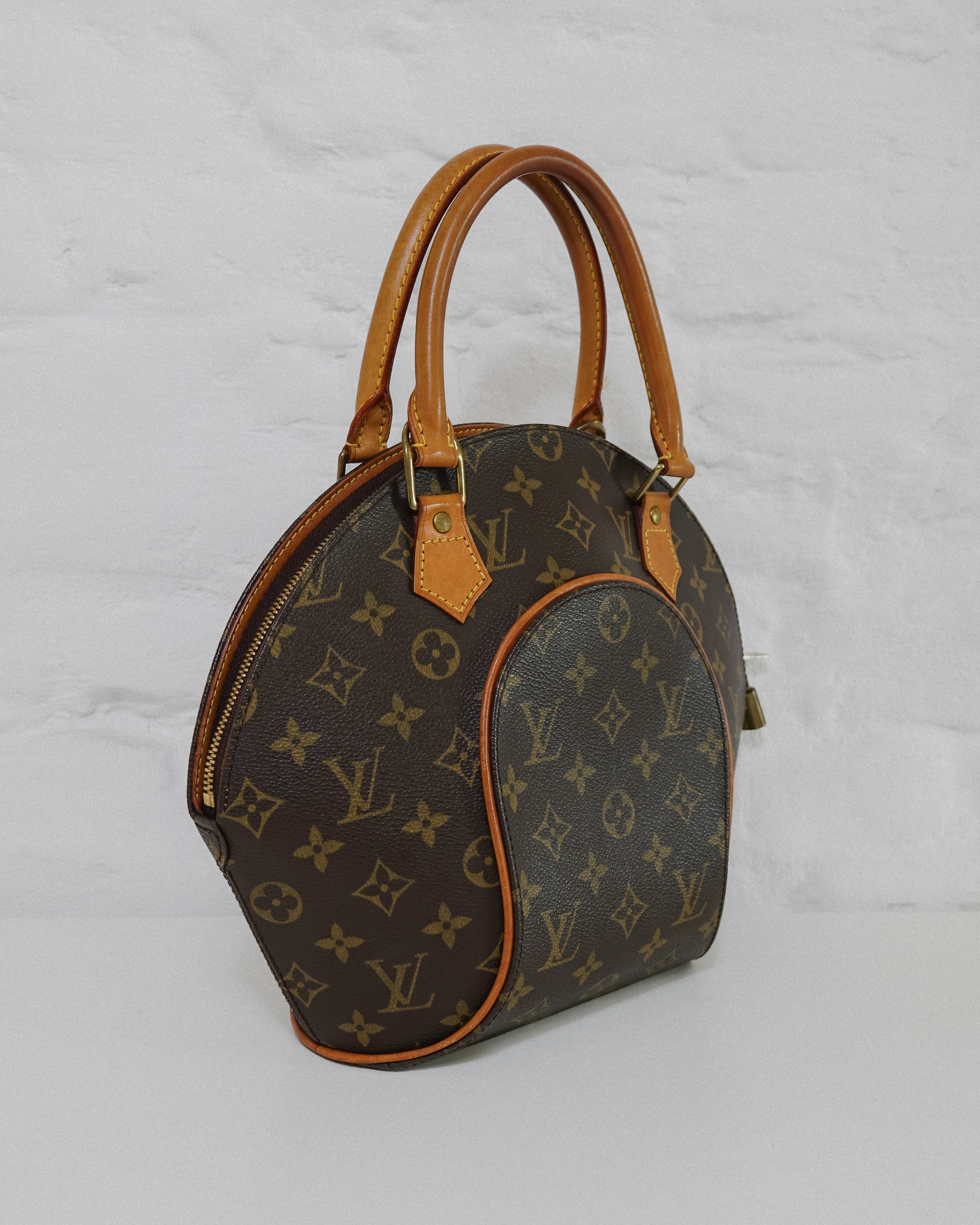 Louis Vuitton Ellypse PM monogram Lola collective