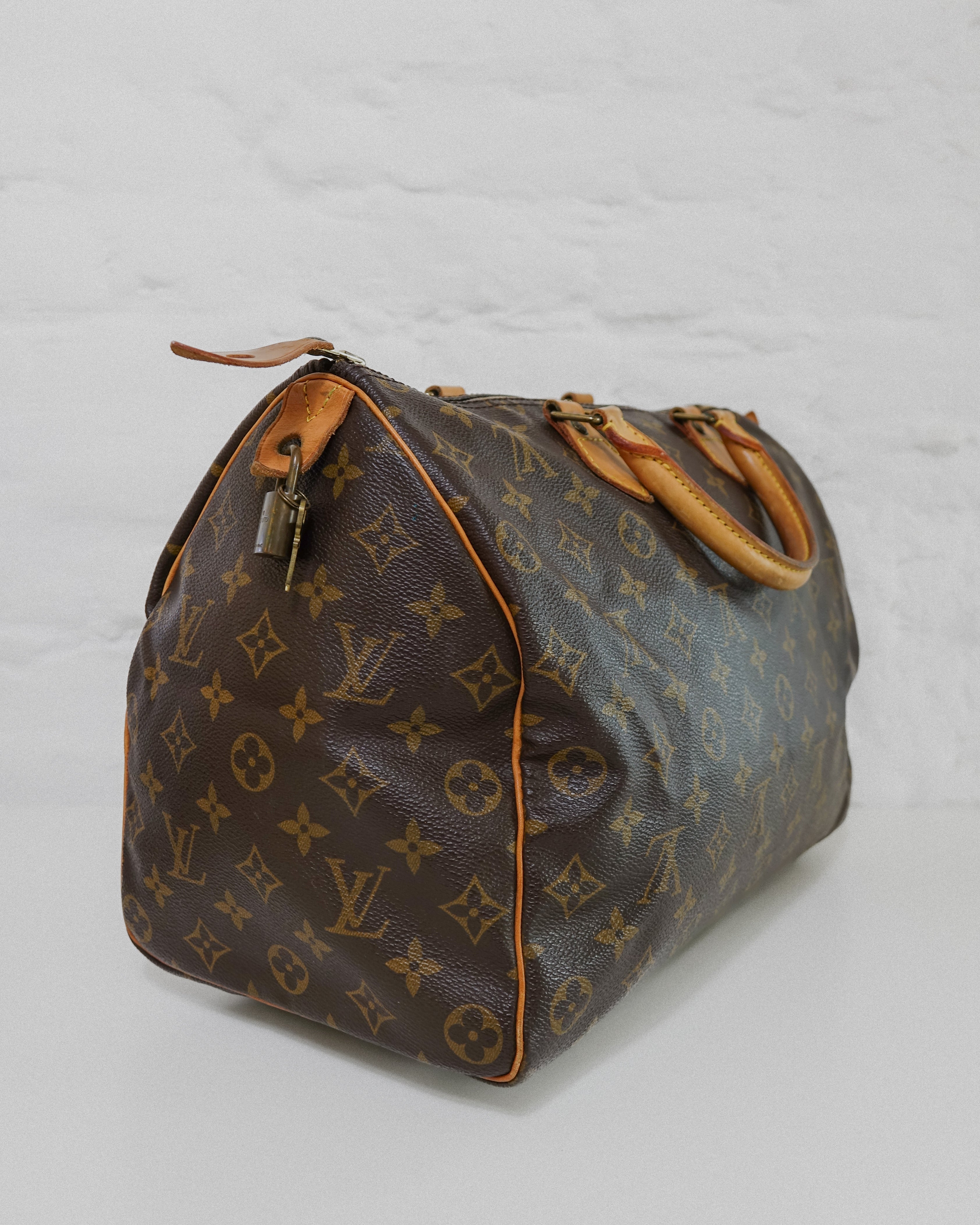 Louis Vuitton Speedy 35 monogram Lola Collective