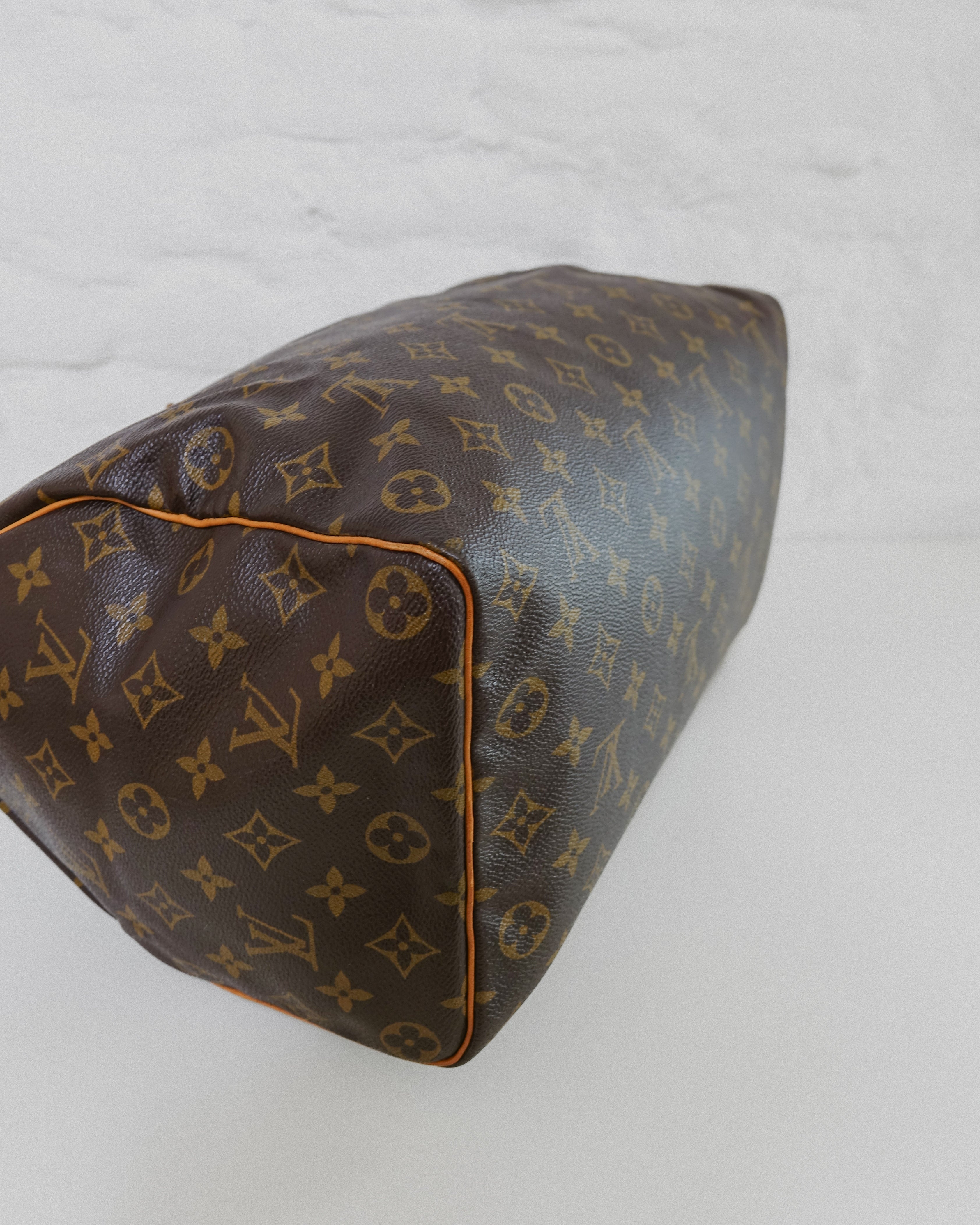 Louis Vuitton Speedy 35 monogram Lola Collective