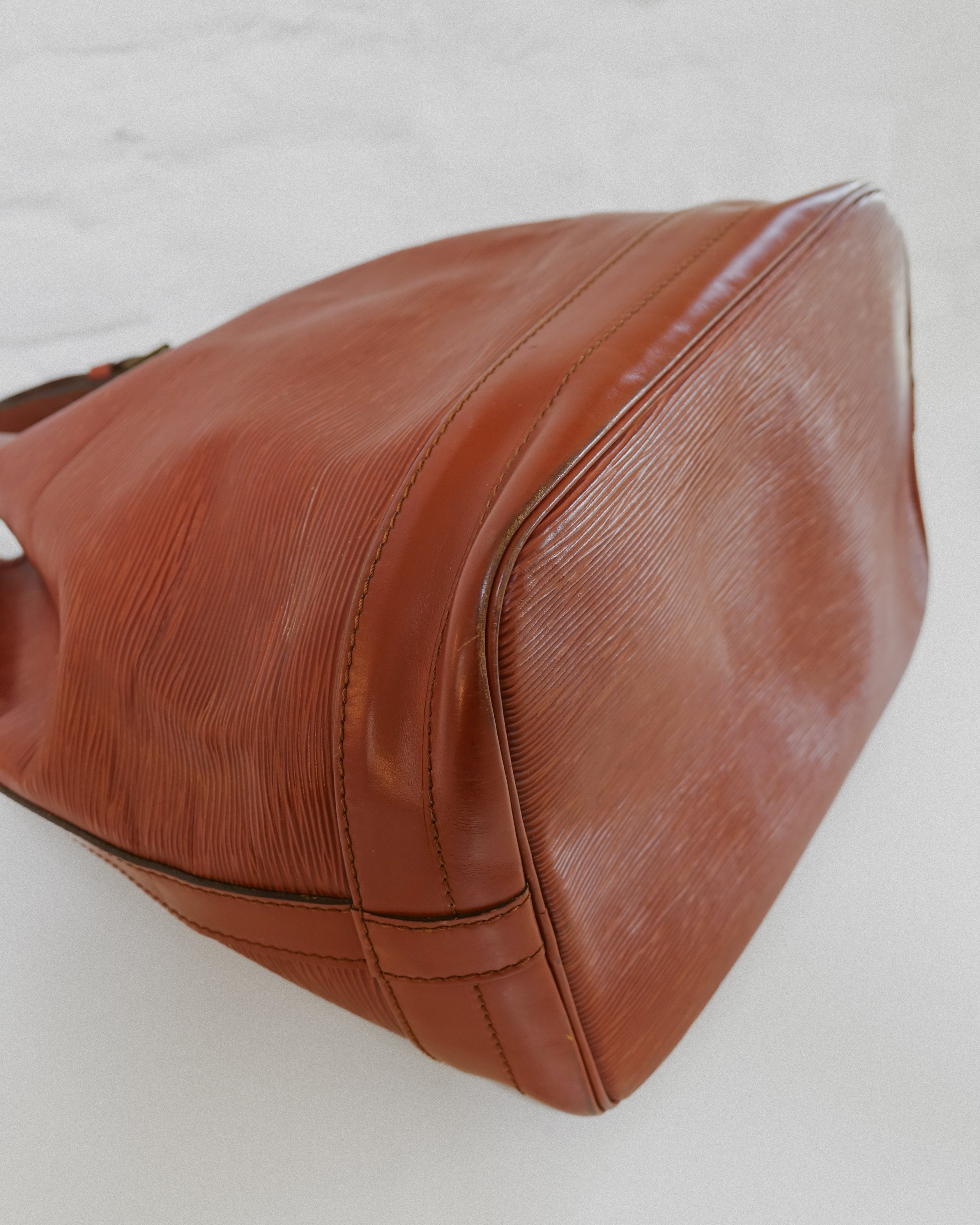 Louis Vuitton Noé GM épi marron Lola Collective