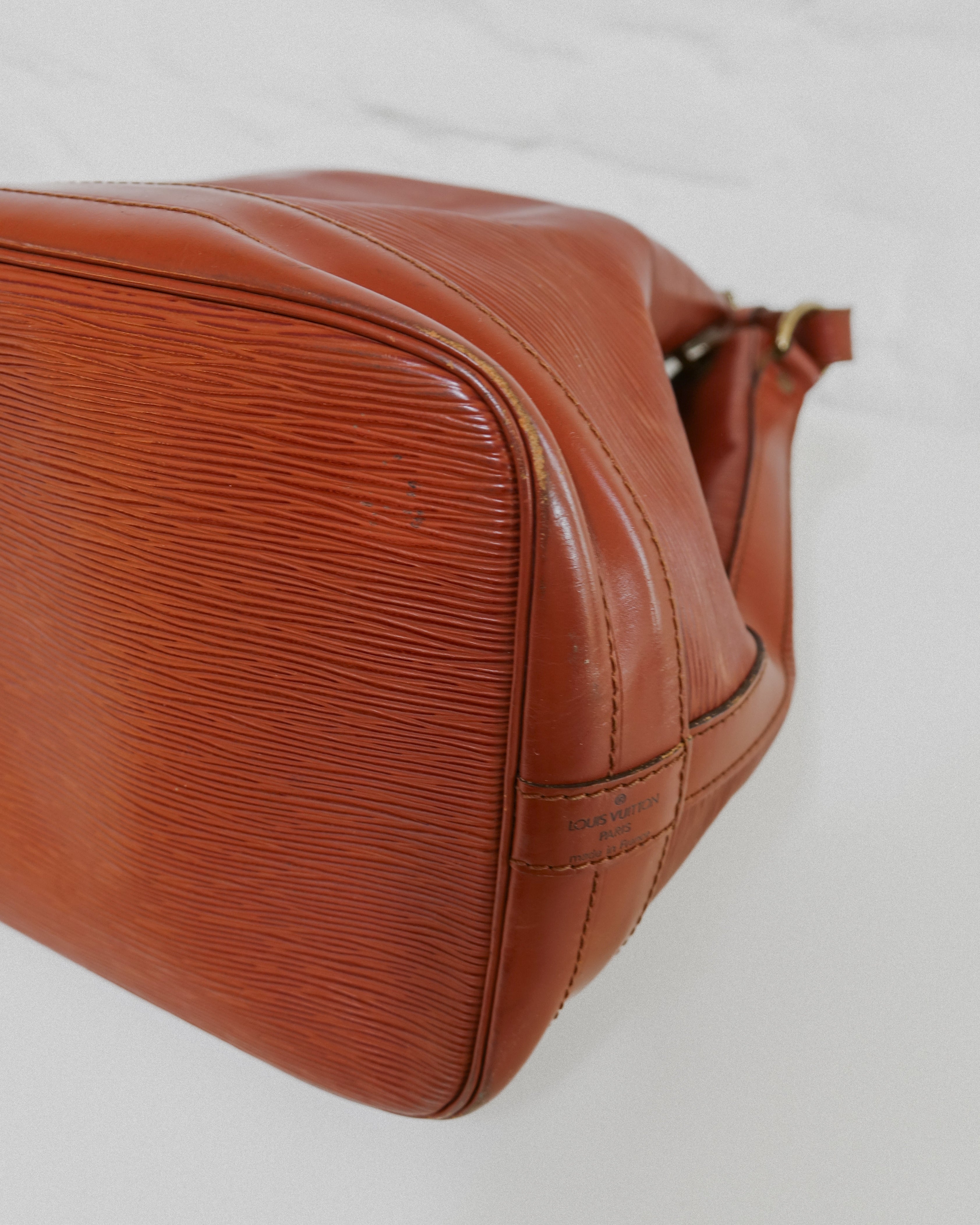 Louis Vuitton Noé GM épi marron Lola Collective