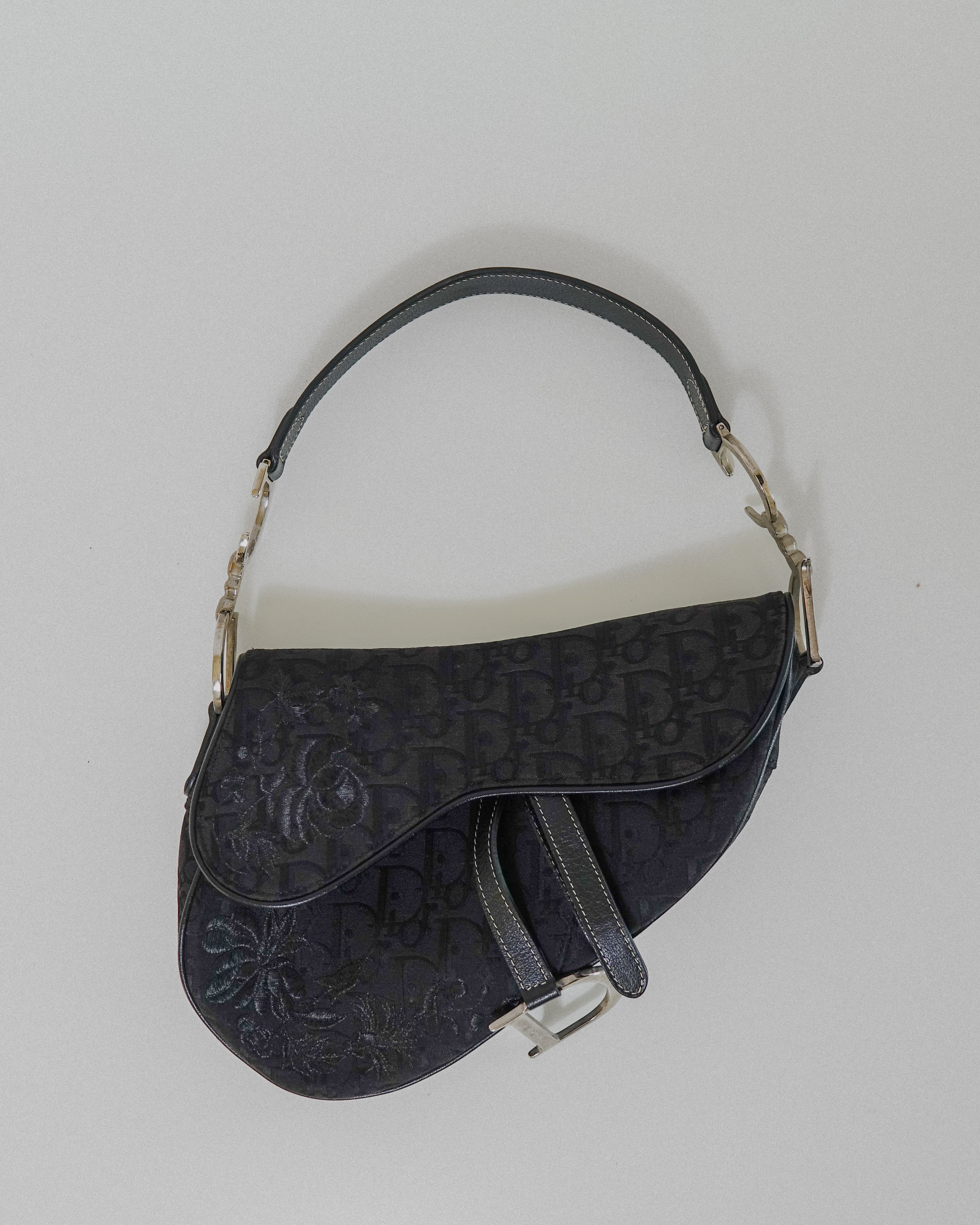 Dior Saddle bag - Monogram trotter noir (édition brodée) Epoque Galliano Lola collective