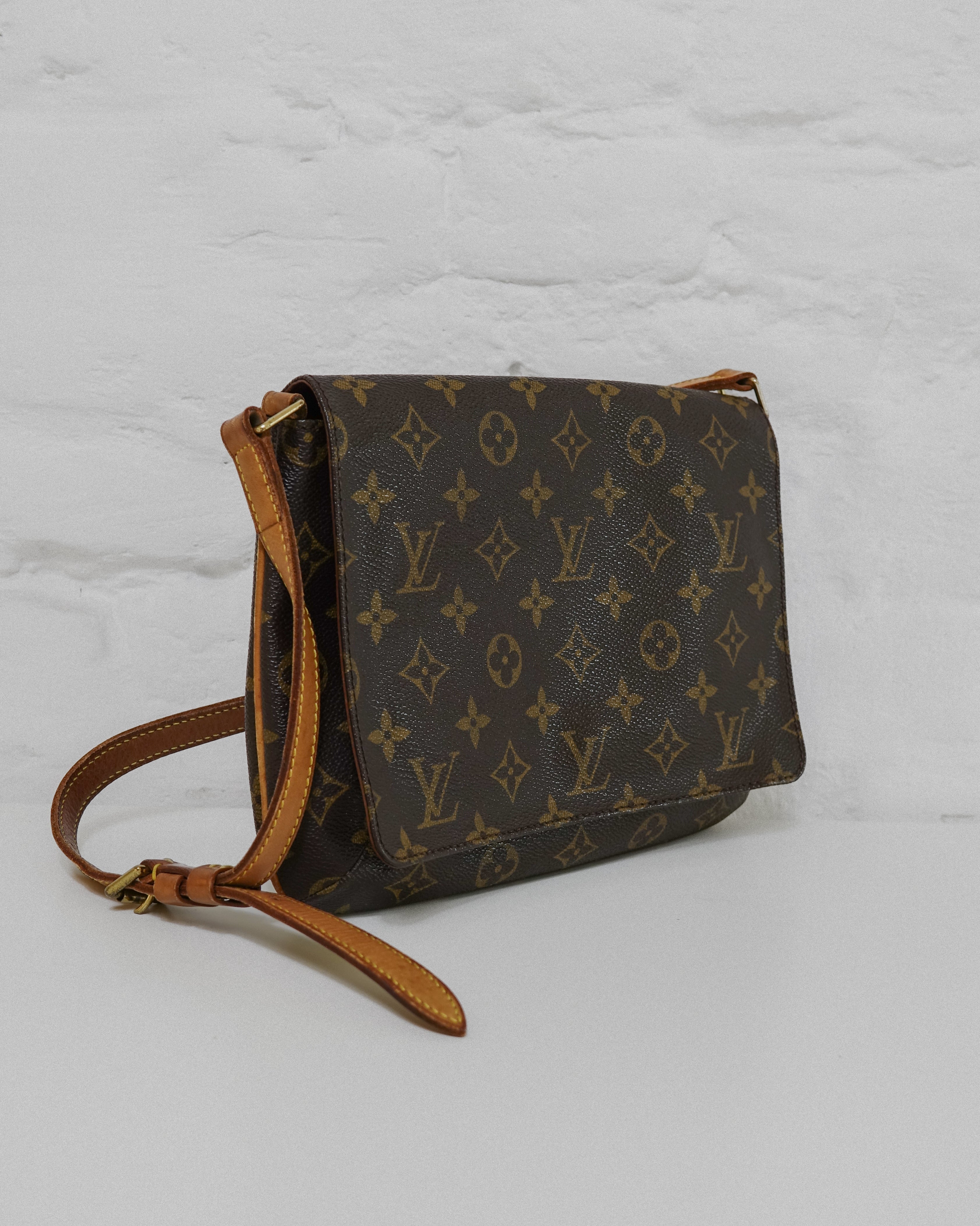 Louis Vuitton Sac monogram épaule Lola collective