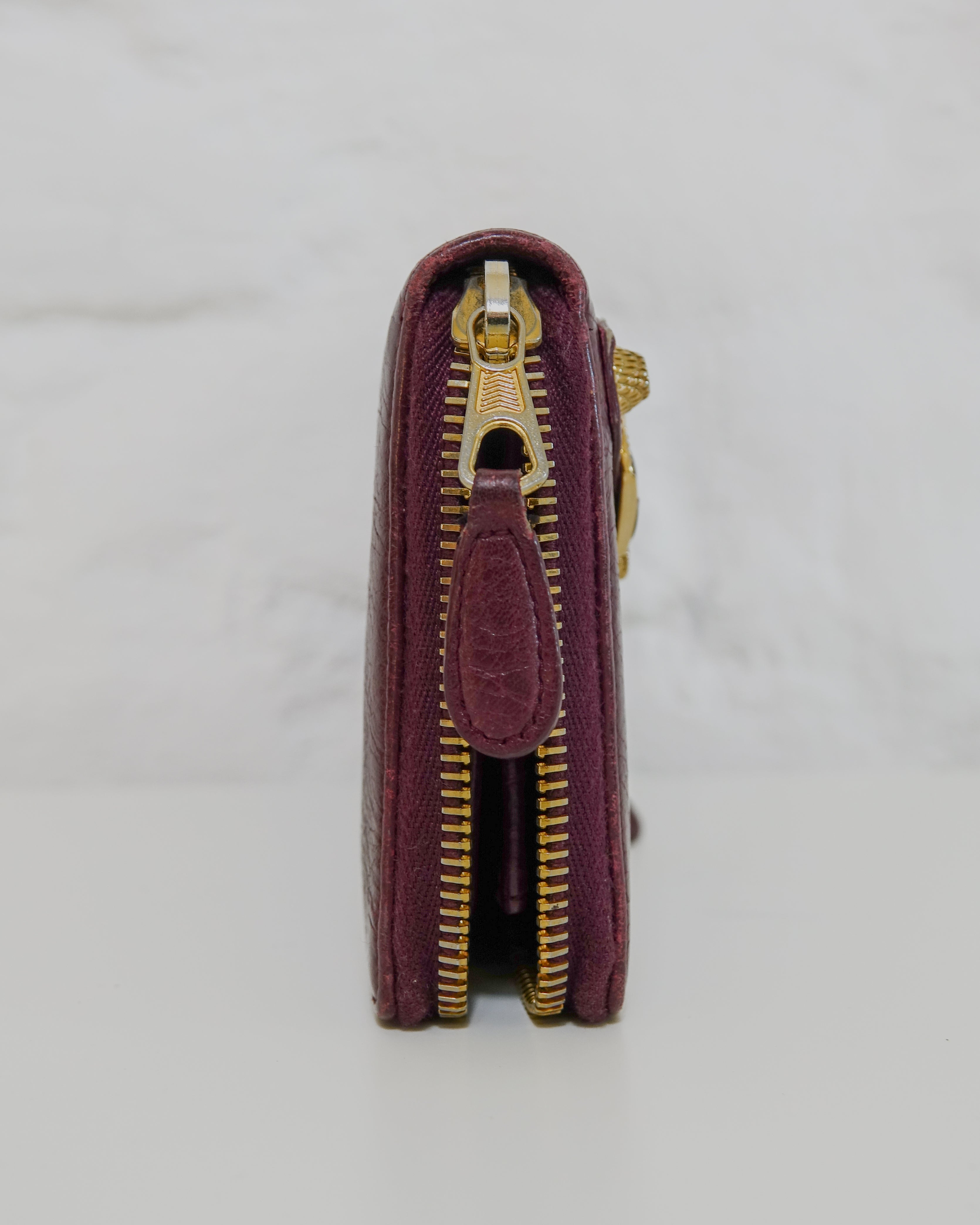 Balanciaga portefeuille mauve Lola Collective