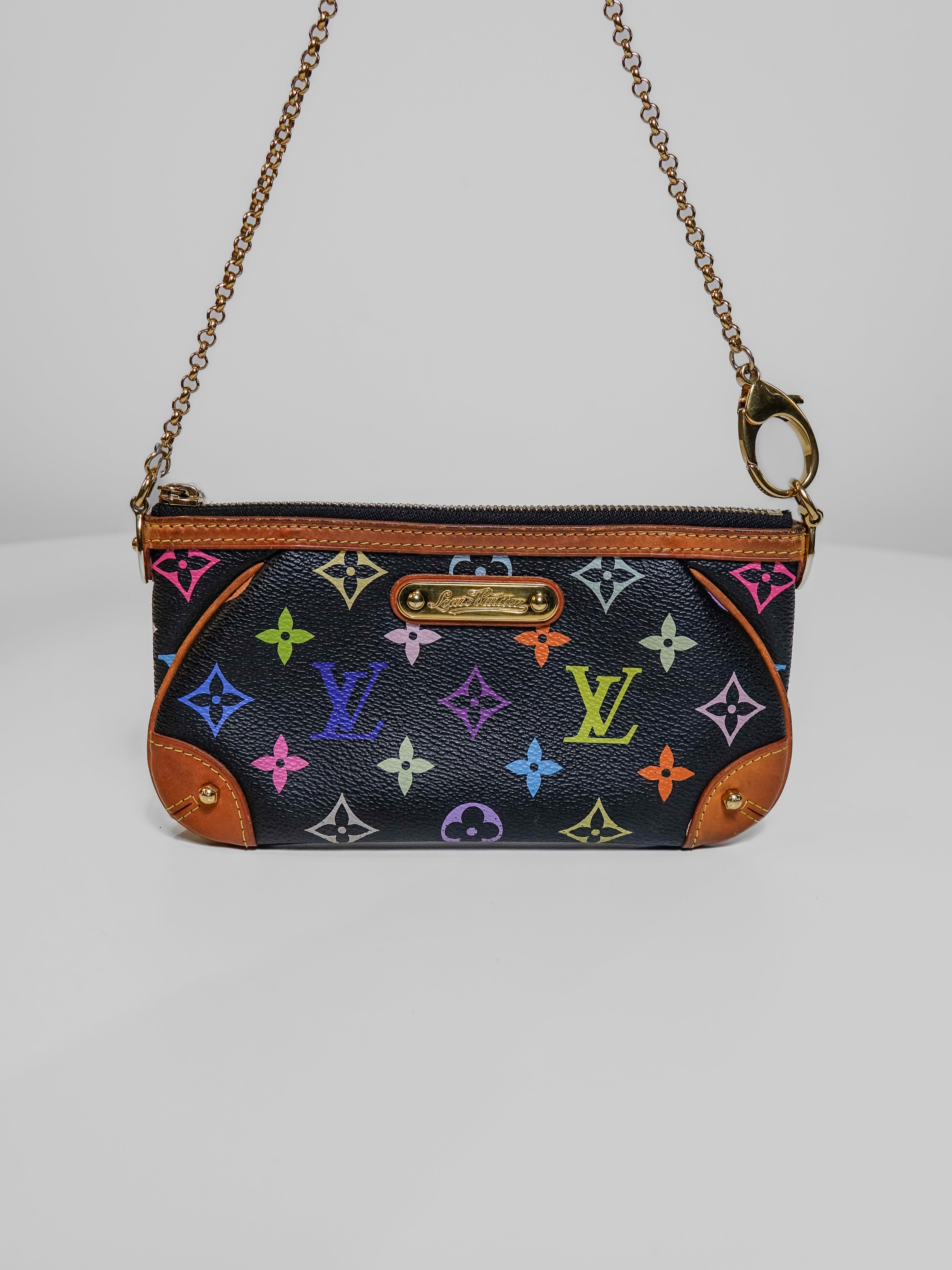 NA045-12 Louis Vuitton Mini pochette accessoires murkami noir Lola Collective