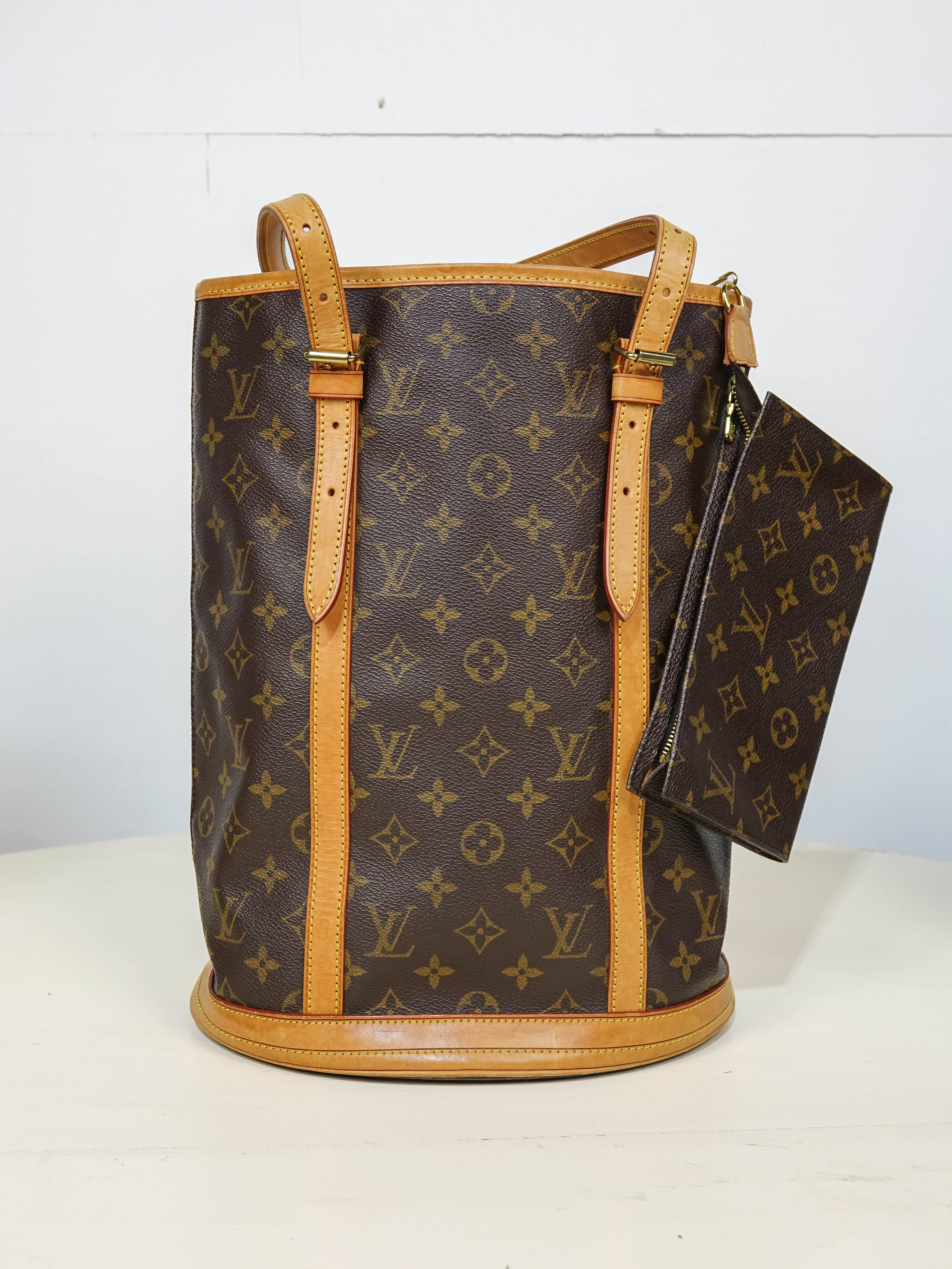 Louis Vuitton Bucket GM (FL0991) Lola Collective