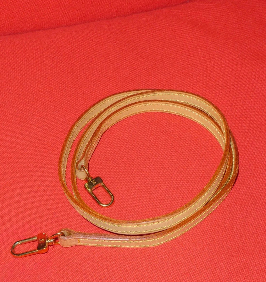 JL1225-02 Louis Vuitton Bandoulière cuir Lola Collective