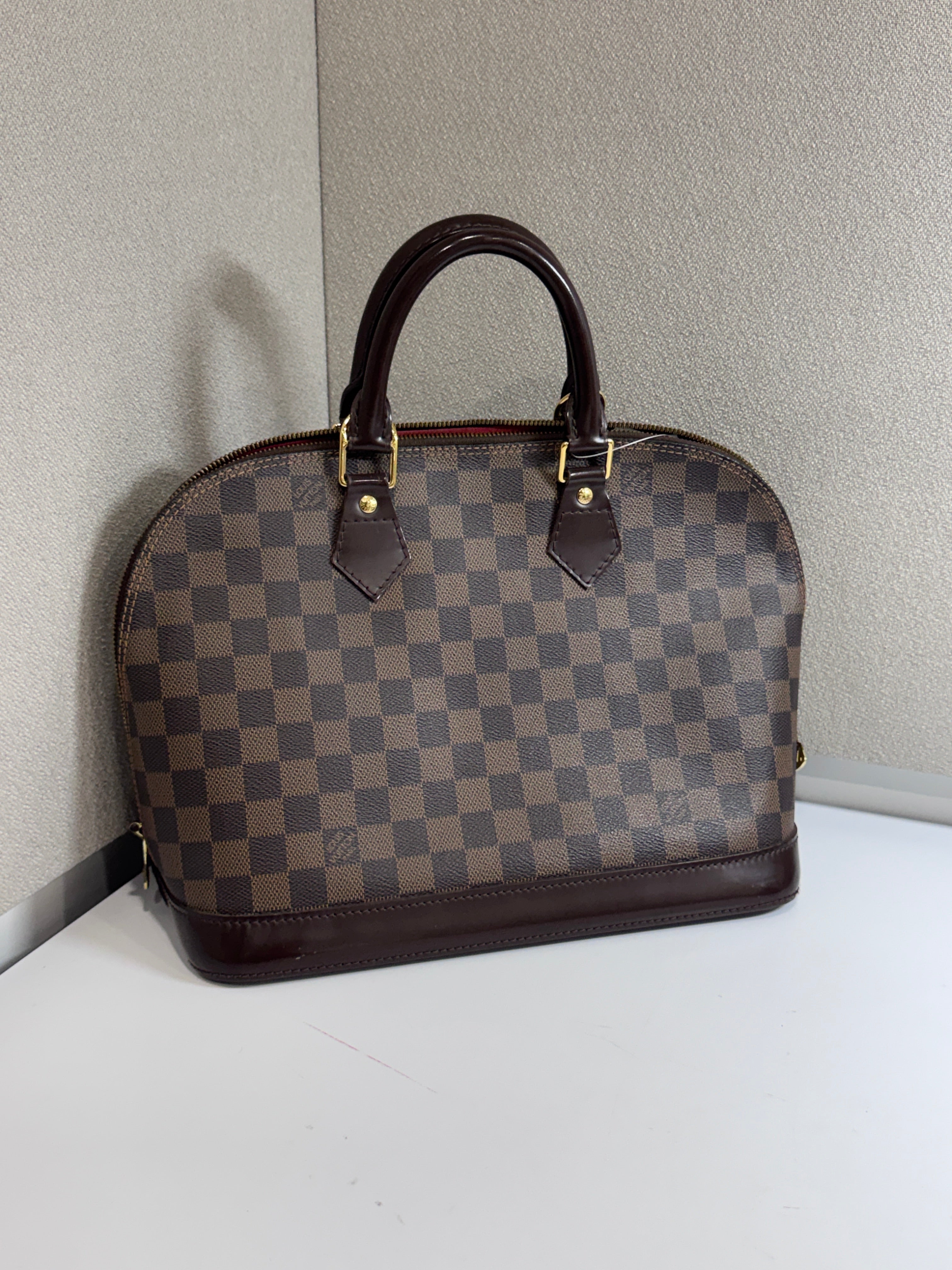 AG0326-19 Louis Vuitton Alma GM damier Lola Collective