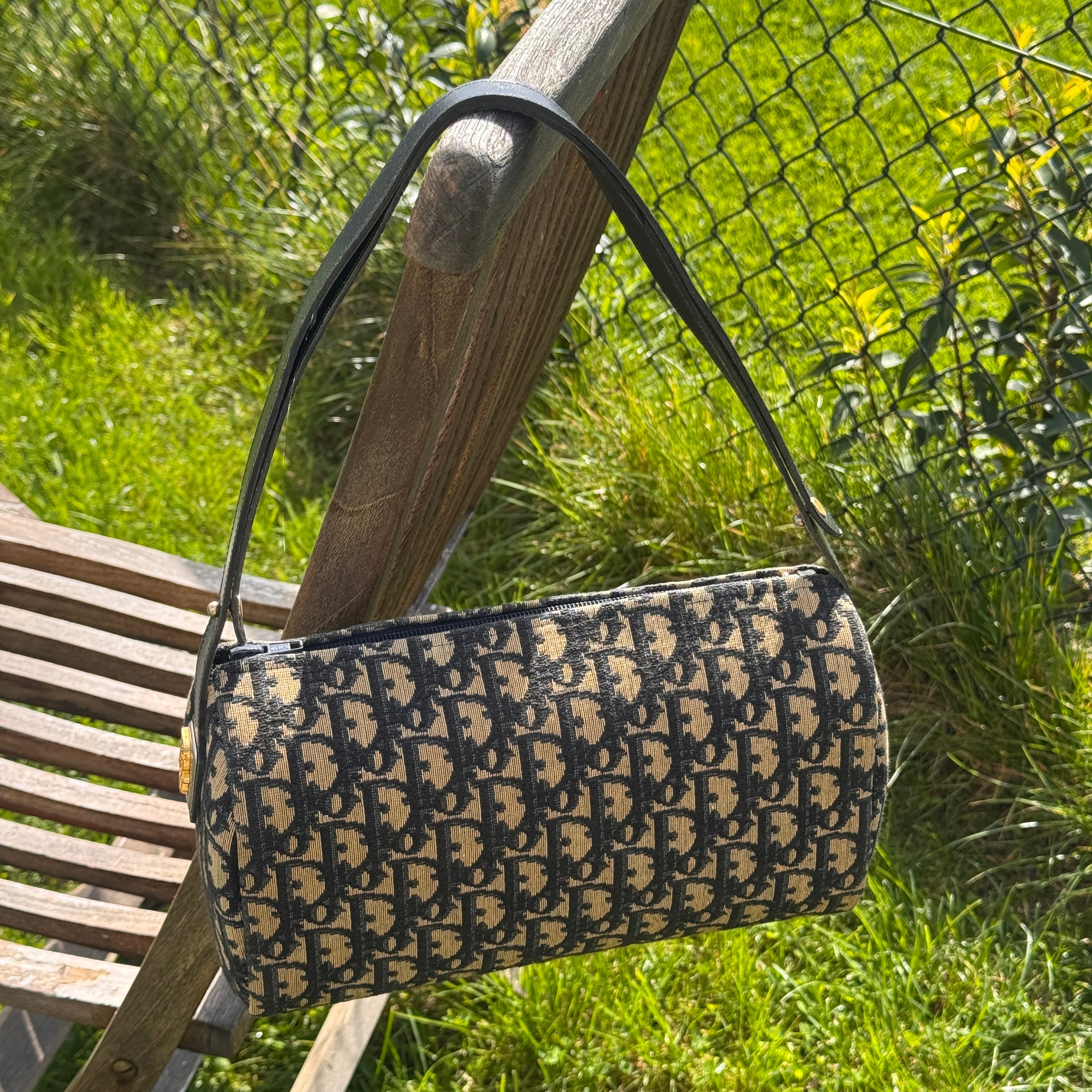 Dior Trotter Canvas Sac épaule Navy Lola Collective