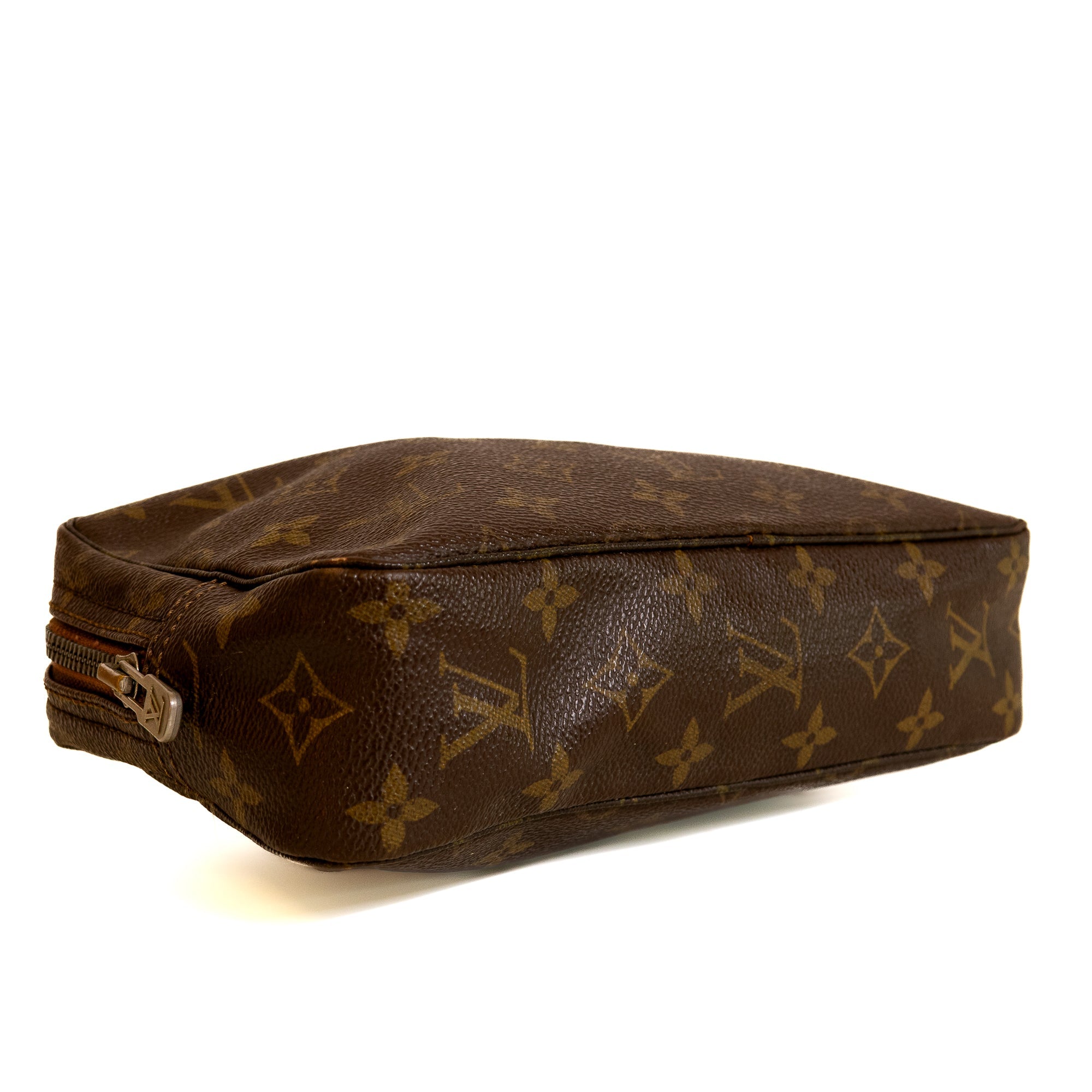 Louis Vuitton Trousse de toilette 23 monogram Lola Collective